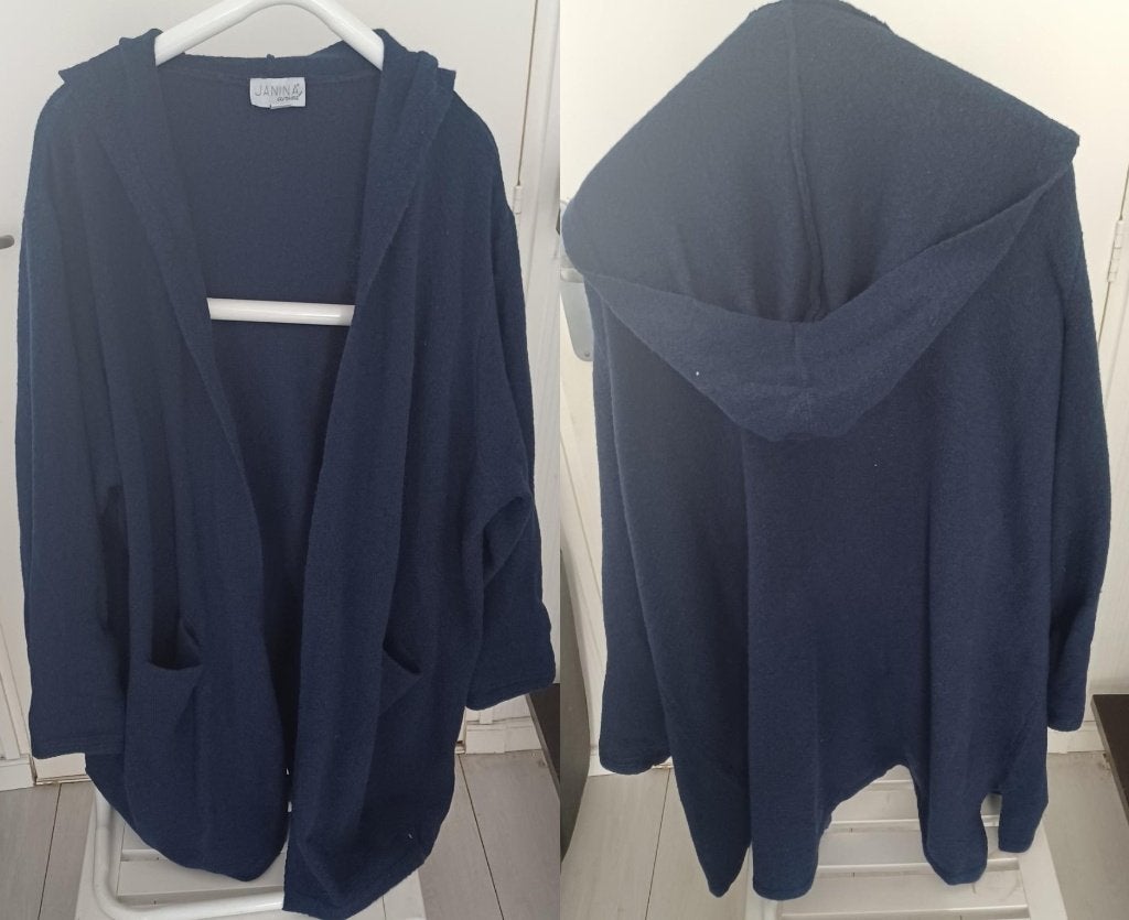 Vest Janina met capuchon maat xxl, Blauw, Maat 46/48 (XL) of groter, Ophalen of Verzenden, Zo goed als nieuw