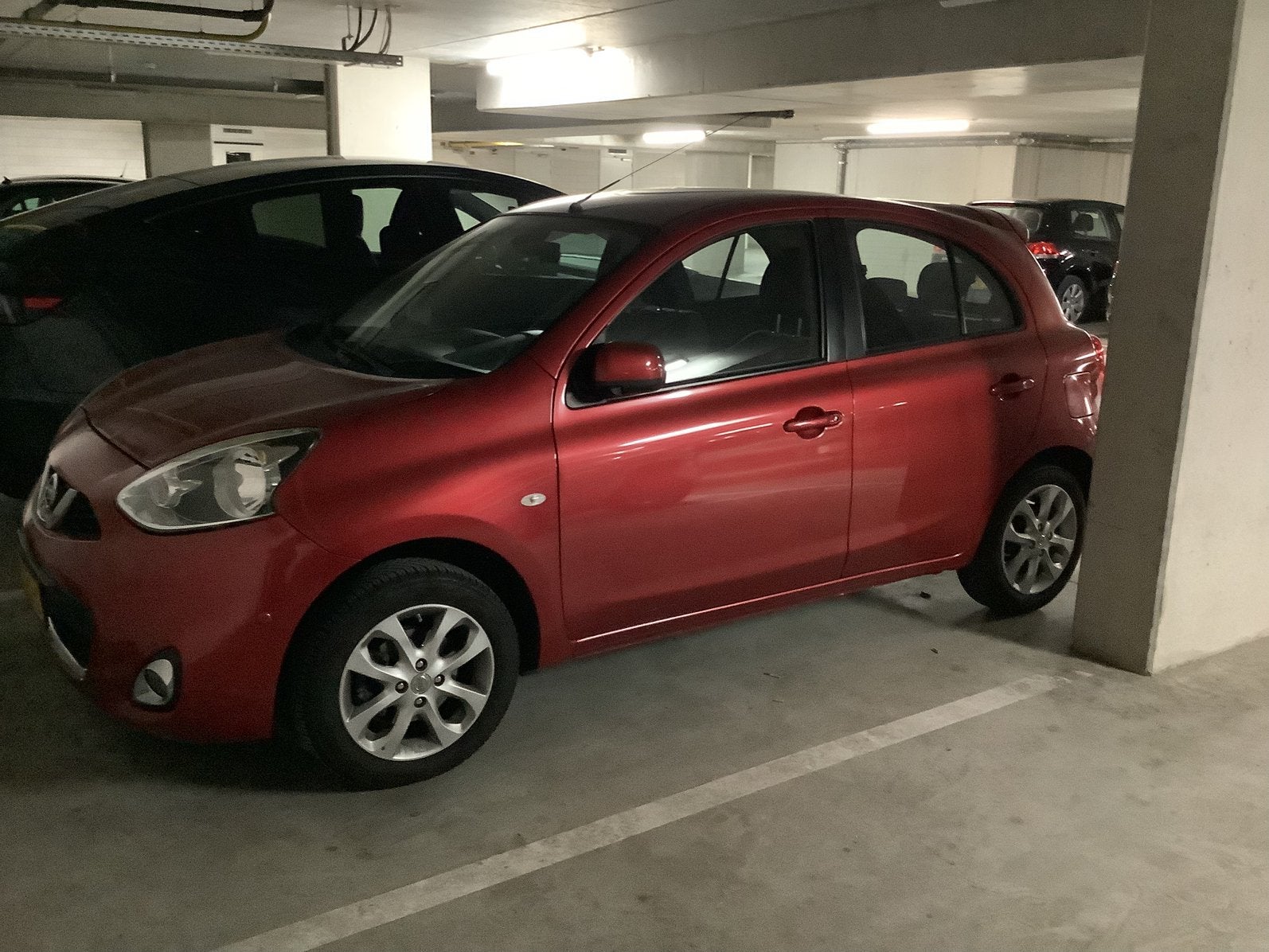Nissan Micra 1.2 59KW 5DR 2015 Rood, Auto's, Nissan, Voorwielaandrijving, 31 €/maand, 1198 cc, Micra