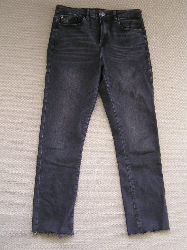 Zwarte 3/4 spijkerbroek maat 38., Nieuw, Ophalen of Verzenden, W30 - W32 (confectie 38/40), Zara