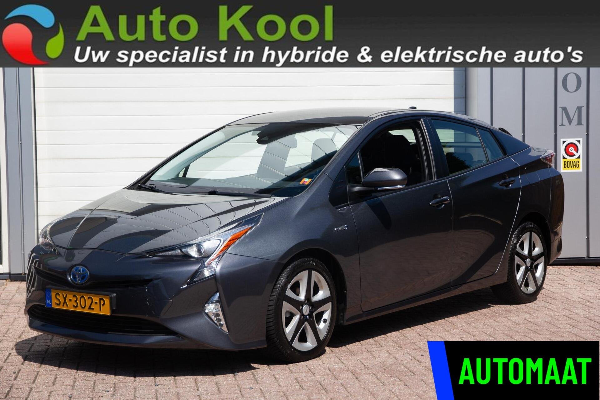 Toyota Prius 1.8 Dynamic Trekhaak Div.Opties, Auto's, Stof, Euro 6, 122 pk, Bedrijf