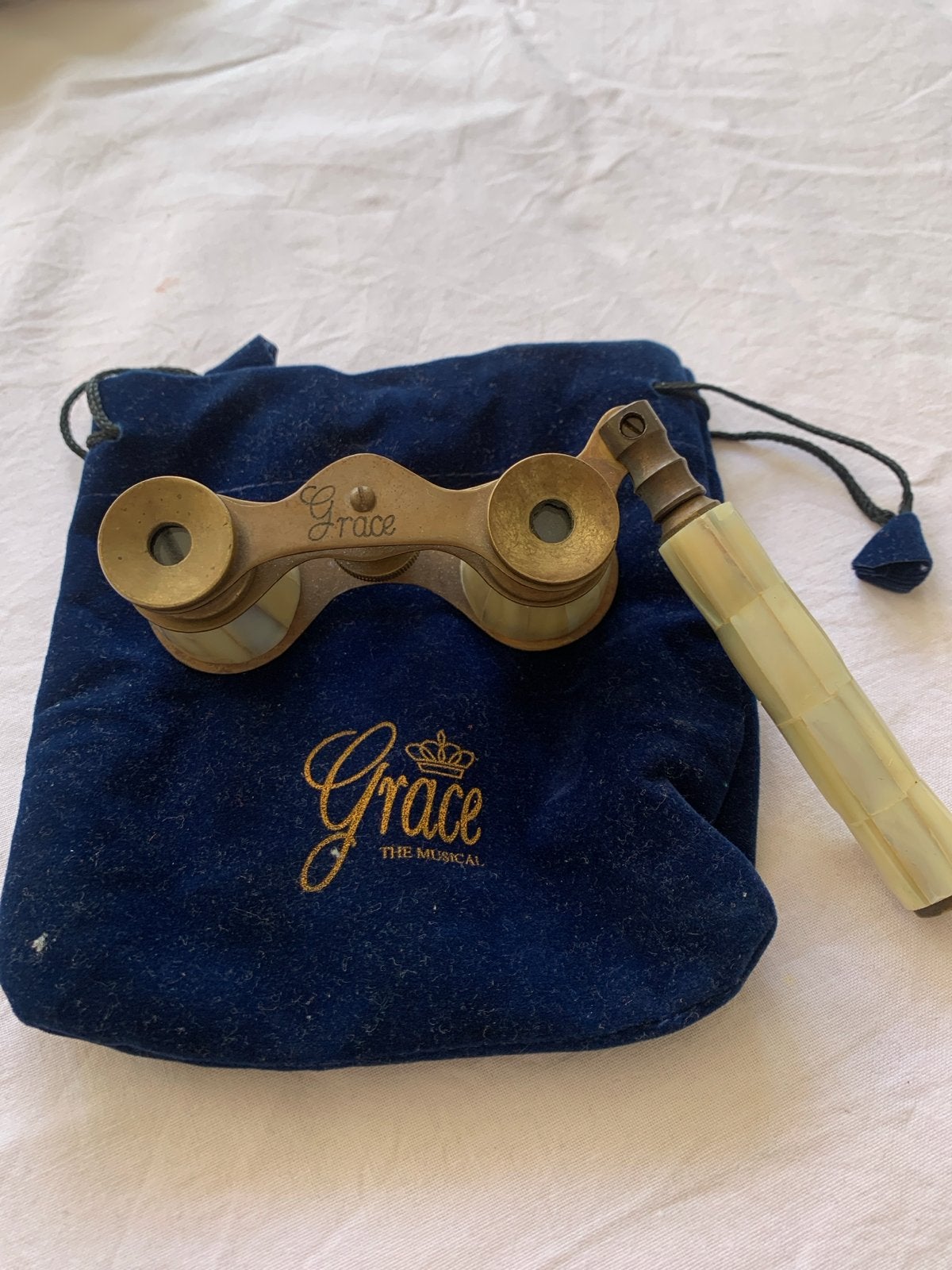 Parelmoer/koper Toneelkijker 'Grace the Musical' met Etui, Antiek en Kunst, Ophalen of Verzenden