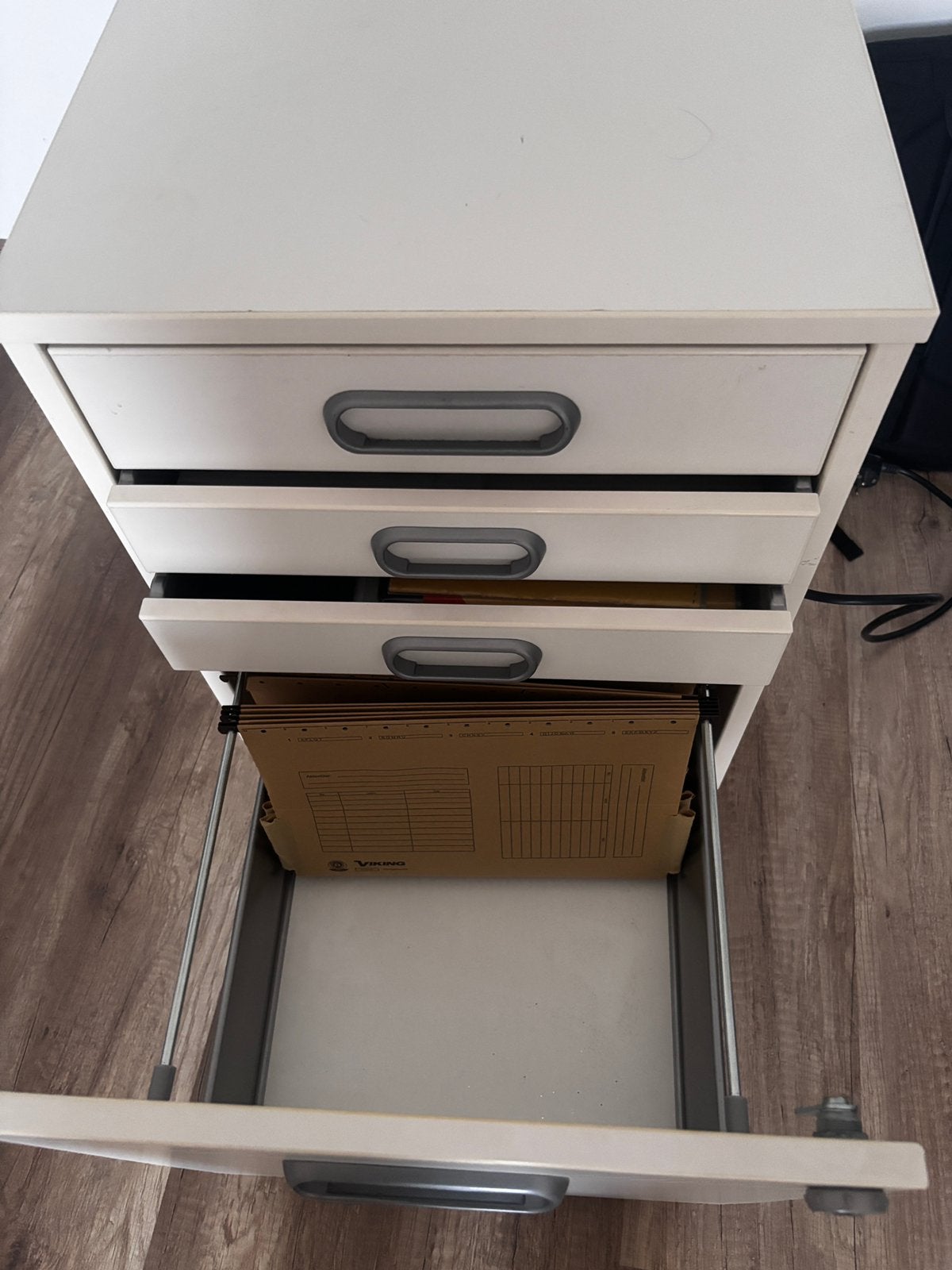 Bureau laden kast met wieltjes - Zeer netjes gebruikt, Huis en Inrichting, Kasten | Ladekasten, Zo goed als nieuw, 3 of 4 laden