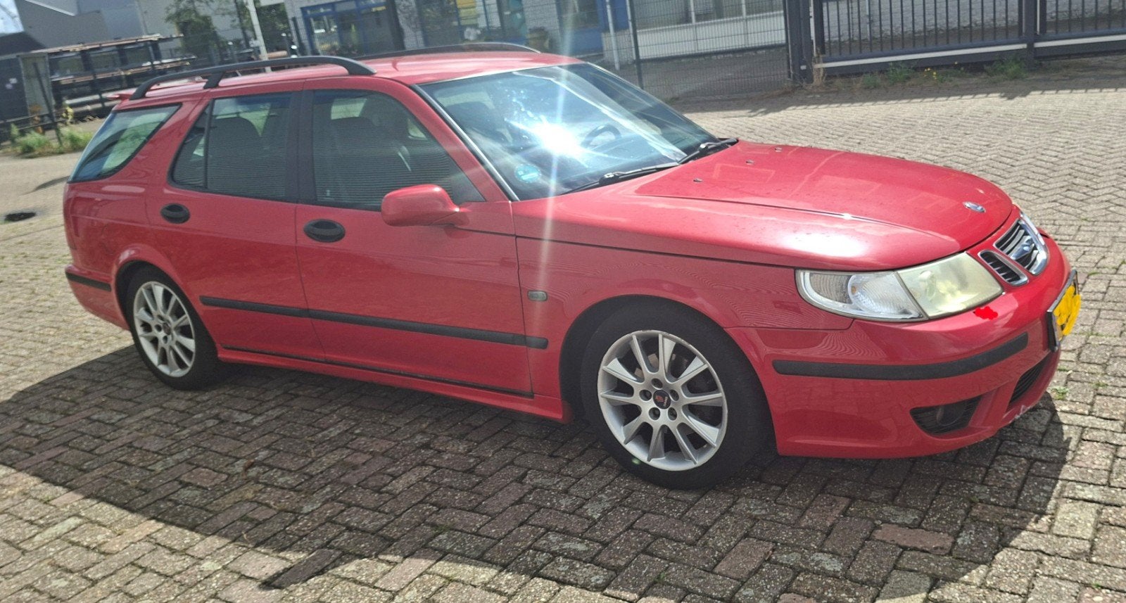 Saab 9-5 Estate 2.0T Vector sport  2005 Rood, Voorwielaandrijving, Dealer onderhouden, 1800 kg, 4 cilinders