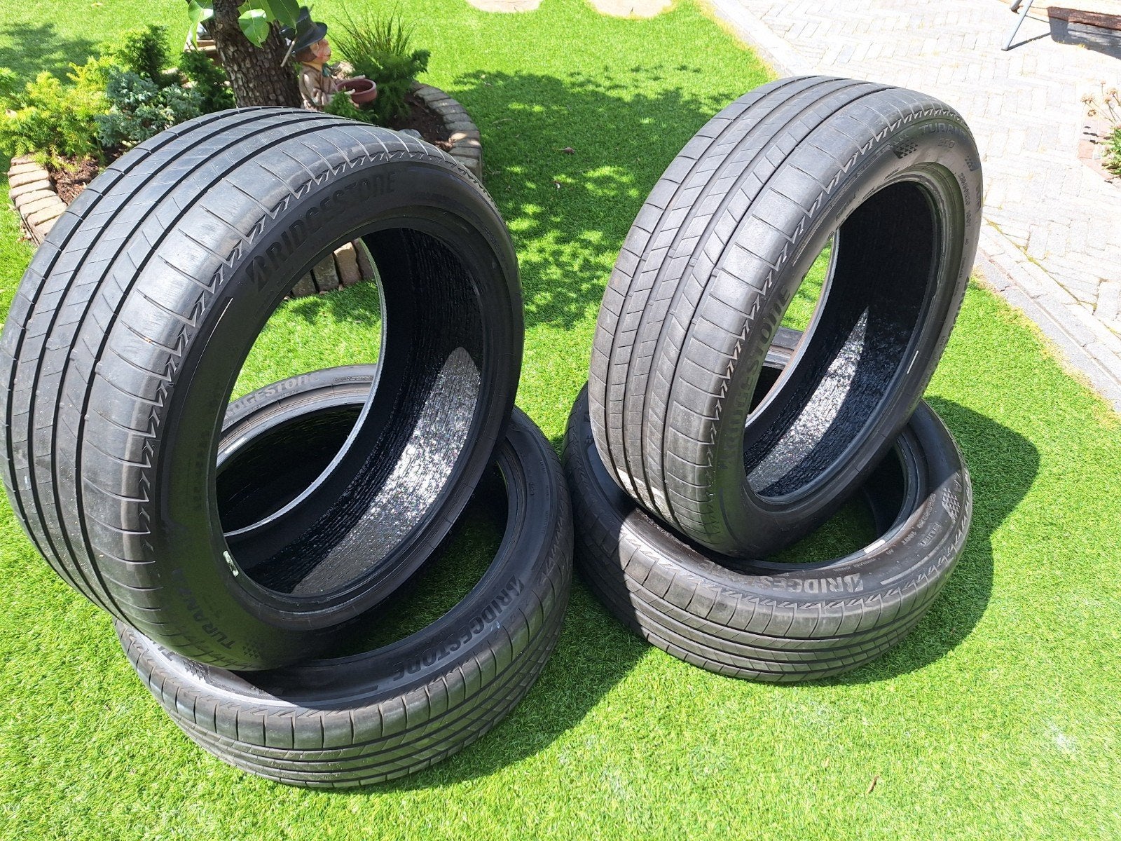 Bridgestone 235/50/20 en 255/45/20. Complete set!, Ophalen
