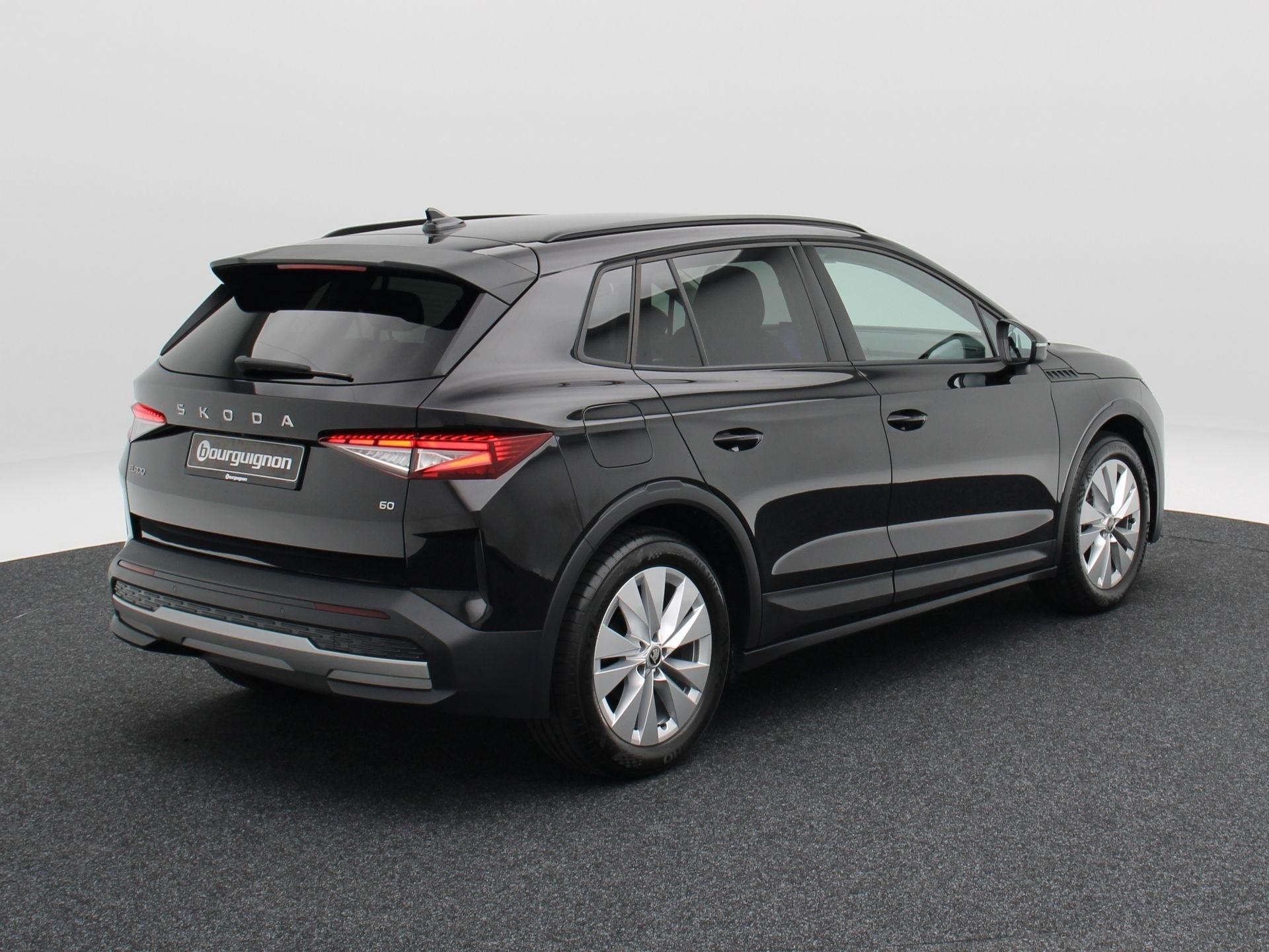 Skoda Elroq 60 Business Edition 204 Pk | Matrix LED | 19 Inc, Auto's, Automaat, Achterwielaandrijving, Gebruikt, 204 pk