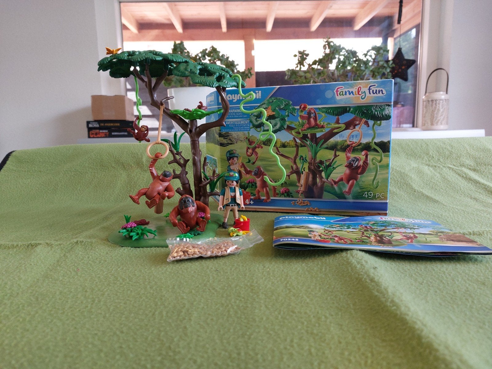 Playmobil apenboom-oerang oetans met jongen in boom-70345, Ophalen of Verzenden, Zo goed als nieuw, Complete set