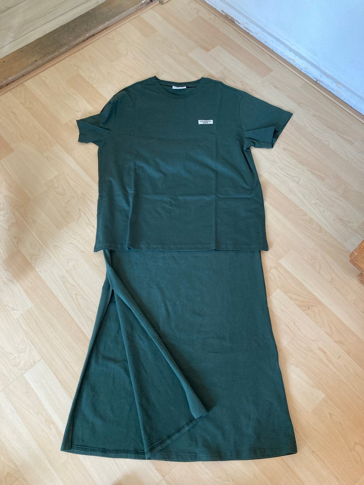 Colourful Rebel T-shirt en rok set, maat XL Nieuw, Maat 46/48 (XL) of groter, Nieuw, Ophalen of Verzenden, Onder de knie