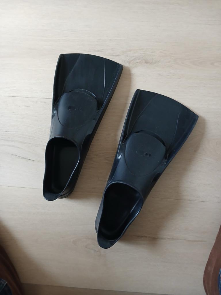 Zwemflippers flippers Decathlon Nabaiji maat 45/46, Watersport en Boten, Duiken, Ophalen of Verzenden, Zo goed als nieuw, Zwem- of Duikvliezen