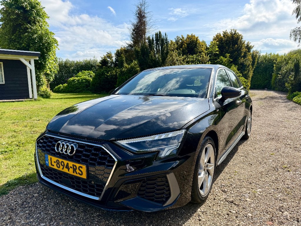 Audi A3 Sportback S edition 30 Tfsi || 3x S-line!!, Auto's, Zwart, 19 km/l, Particulier, 3 cilinders