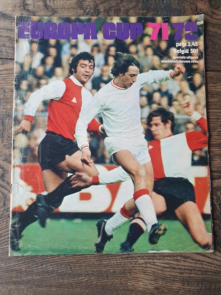 Europa Cup 1971 - 1972, Boeken, Gelezen, Ed van Opzeeland, Ophalen of Verzenden, Balsport