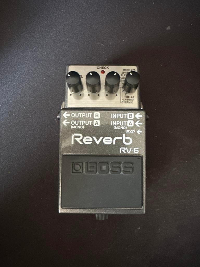 BOSS RV-6 Reverb Pedaal, Ophalen of Verzenden, Zo goed als nieuw, Reverb