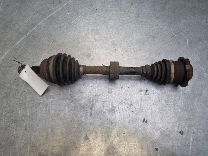 Aandrijfas links-voor van een Volkswagen Golf, Gebruikt, -, Volkswagen, -