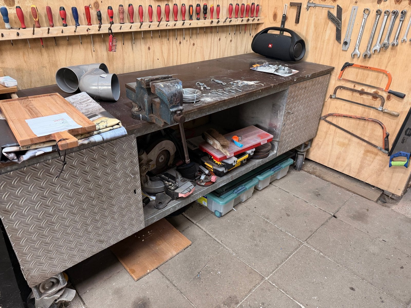 Verrijdbare Robuuste werkbank zonder bankschroef, Doe-het-zelf en Verbouw, Gereedschap | Handgereedschap, Ophalen, Gebruikt, Bankschroef