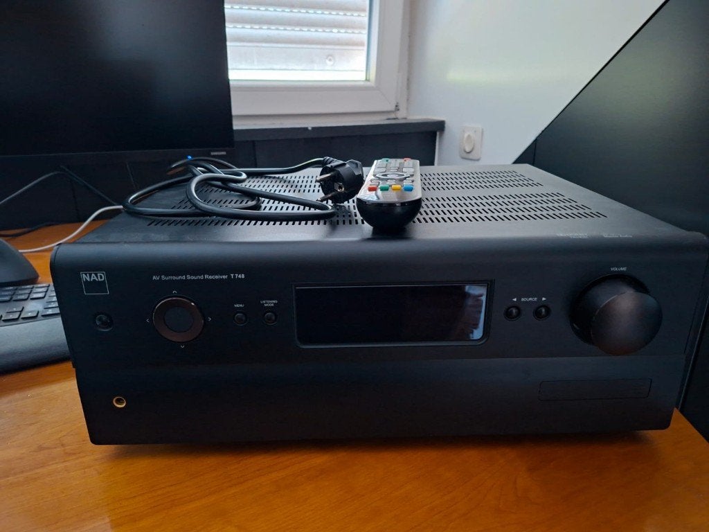 NAD T 748 – AV Surround Sound Receiver met afstandsbediening, Zo goed als nieuw, 60 tot 120 watt, Ophalen, Overige merken