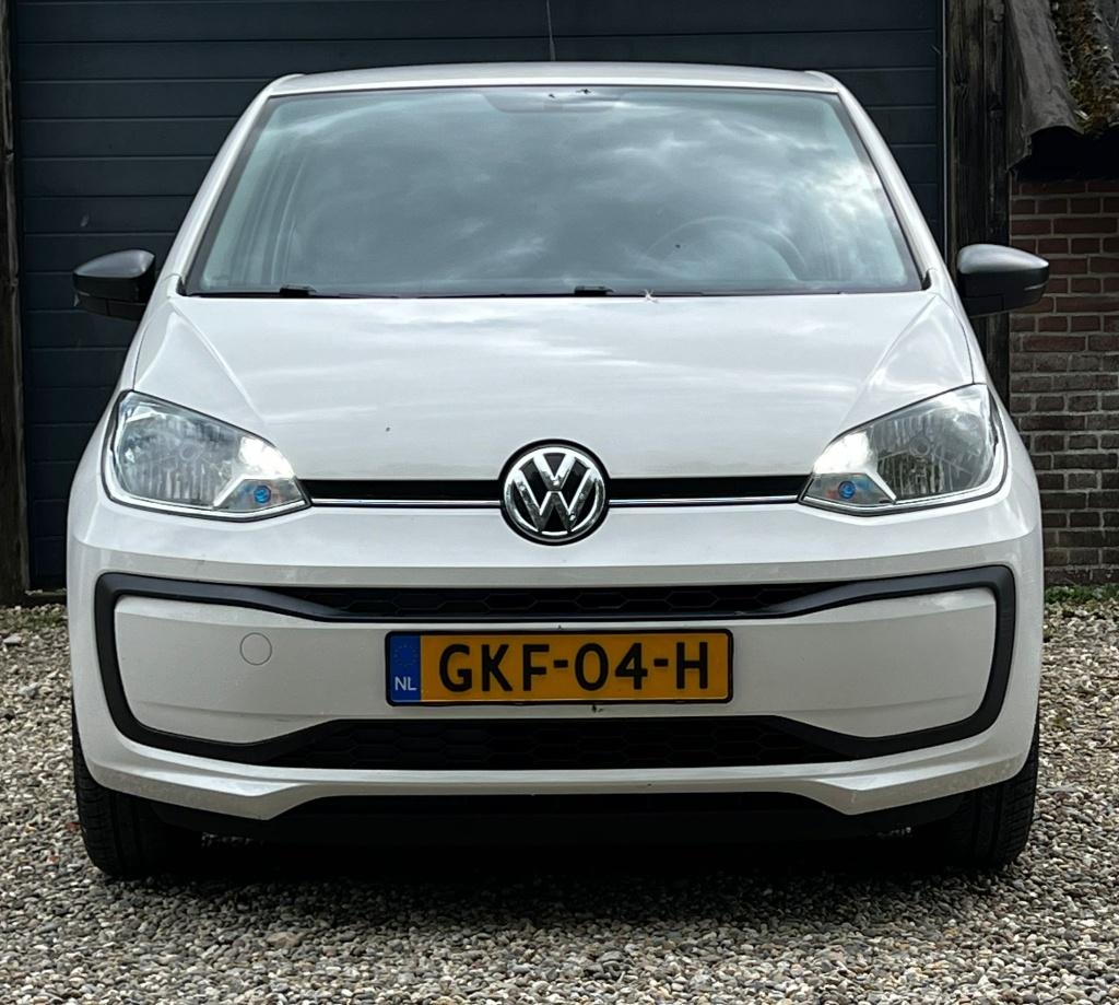 Volkswagen up! | keurige staat | alle papieren | lage km, Auto's, Voorwielaandrijving, Stof, 4 stoelen, Handgeschakeld
