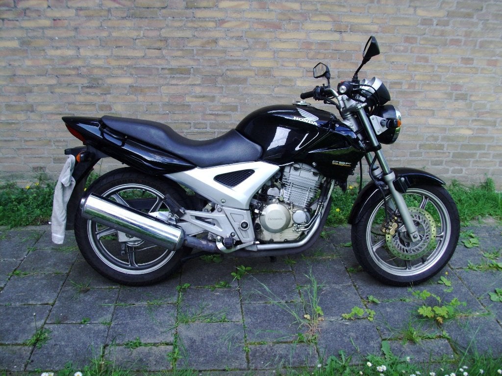 Honda CBF 250, 250 cc, Gebruikt, Particulier, Minimaal motorrijbewijs A2