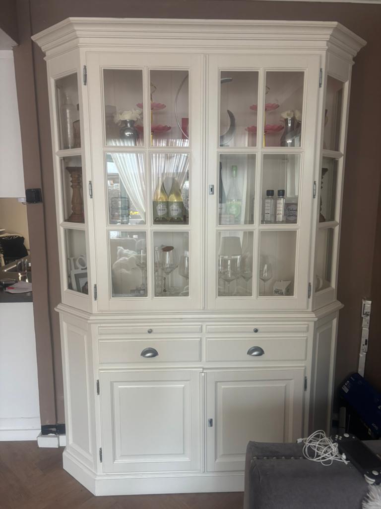 Mooie witte vitrine kast nog helemaal netjes, 100 tot 150 cm, Ophalen of Verzenden, Zo goed als nieuw, 150 tot 200 cm
