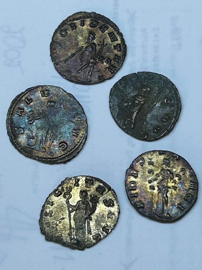 5 ongereinigde Antoniniani Claudius II Gothicus268-270 n.Chr, Ophalen of Verzenden, Overige landen, Setje, Zilver