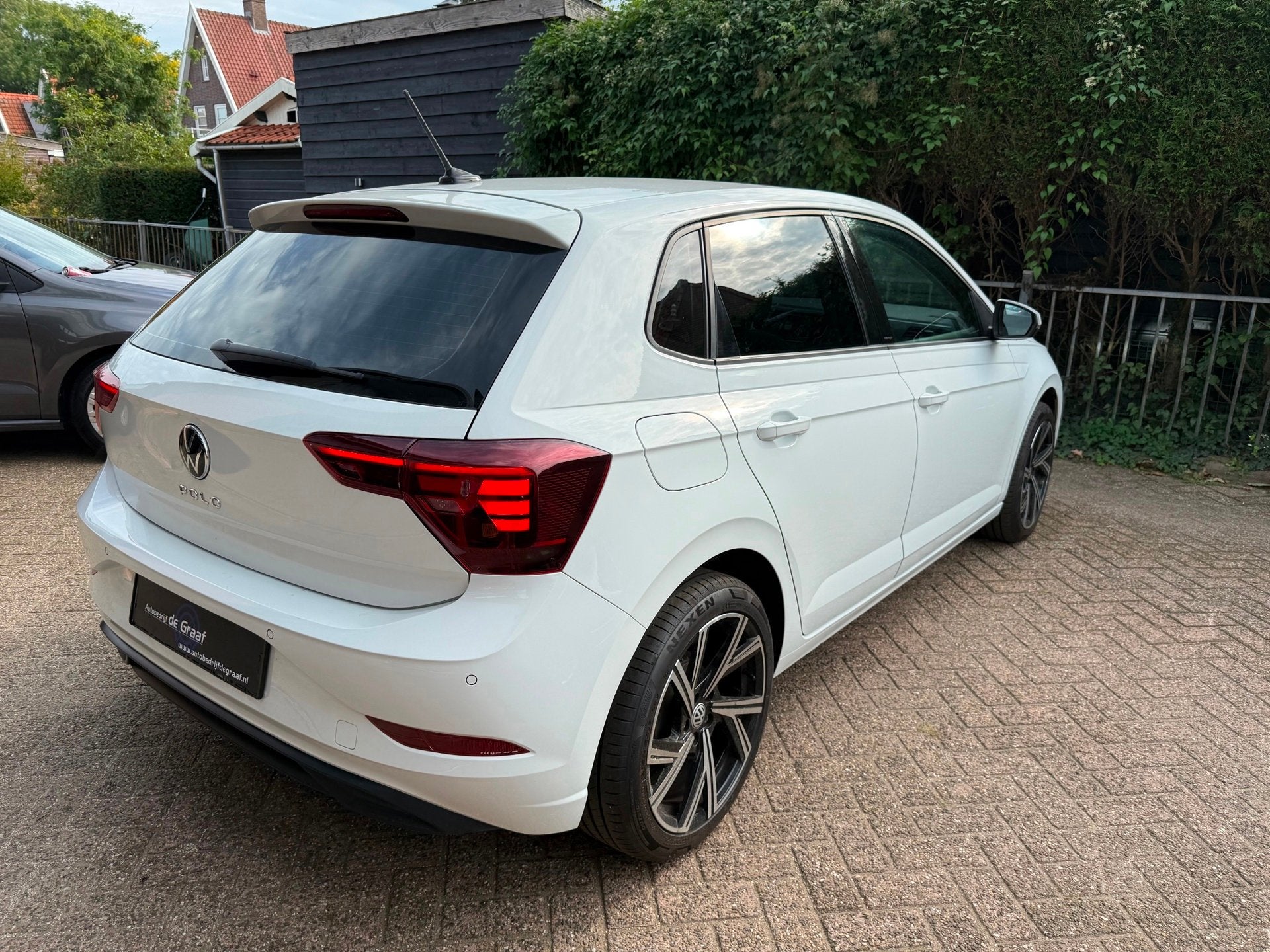 Volkswagen Polo 1.0|CARPLAY/PDC/LED/DIGITAAL/STOELVERW, Voorwielaandrijving, Gebruikt, Wit, Bedrijf
