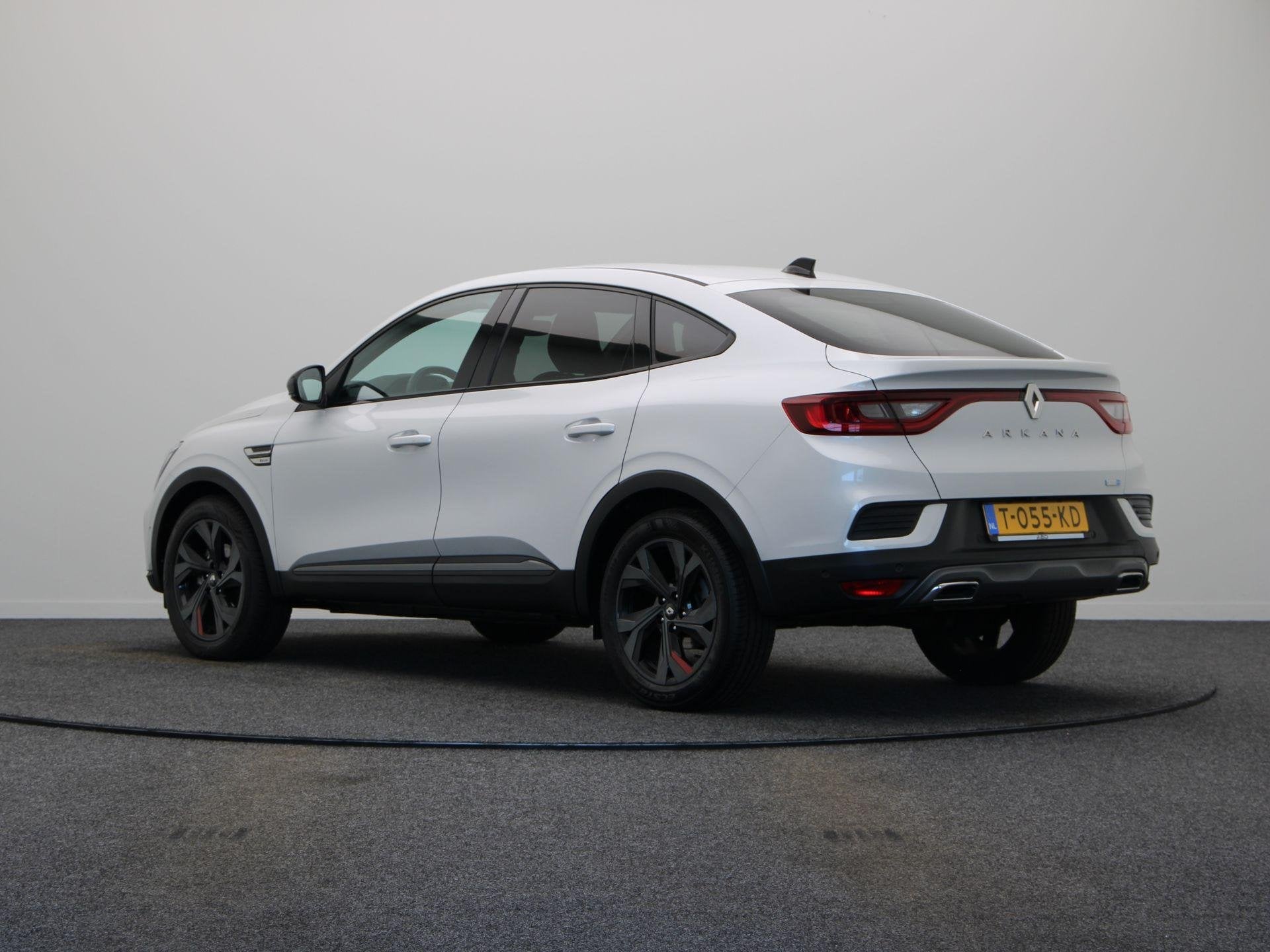 Renault Arkana 1.6 E-Tech Hybrid 145 R.S. Line | Stoel & Stu, Auto's, Arkana, Verwarmde buitenspiegels, Gebruikt, Euro 6