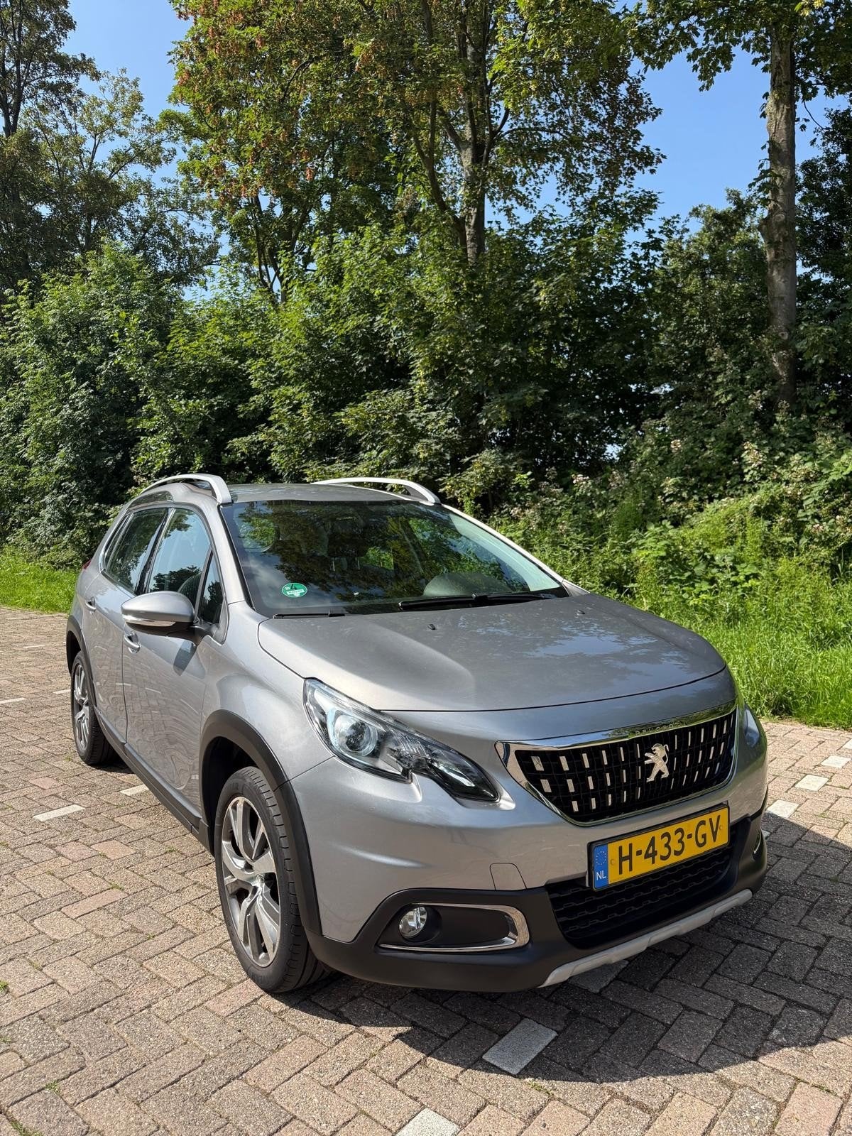 Peugeot 2008 / 1st Eigenaar /Automaat/ Dealer onderhouden, Auto's, 1250 kg, Zwart, 1199 cc, 1165 kg