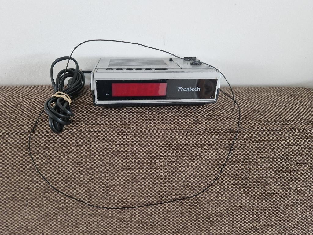 Frontech Radio - Vintage Wekker Radio, Ophalen of Verzenden, Gebruikt