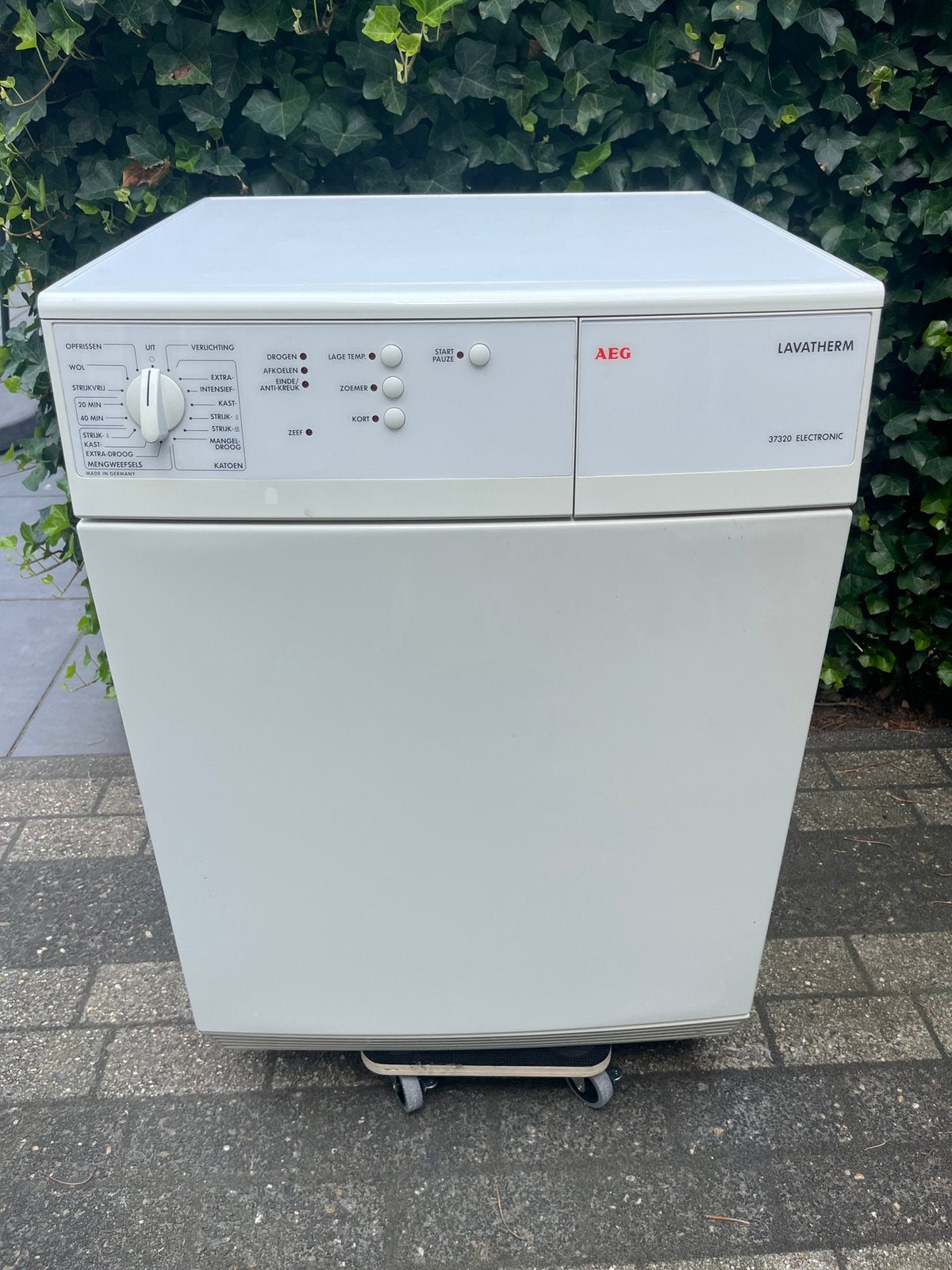AEG Lavatherm 37320 Electronic wasdroger, Ophalen, 6 tot 8 kg, Gebruikt, Luchtafvoer
