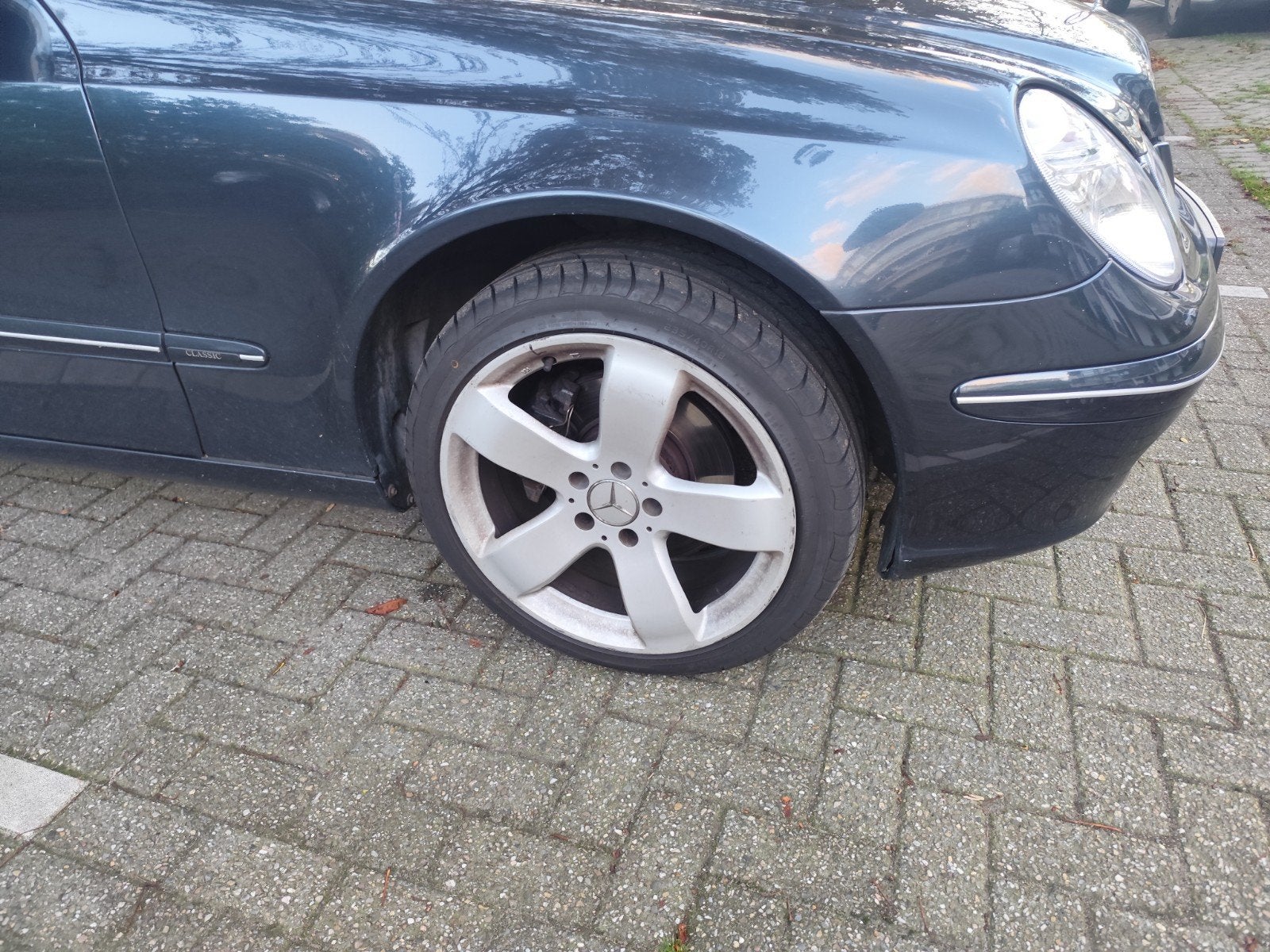 Mercedes Velgen met nieuw Zomerbanden 235/40R18, Ophalen, 18 inch, Gebruikt, Banden en Velgen