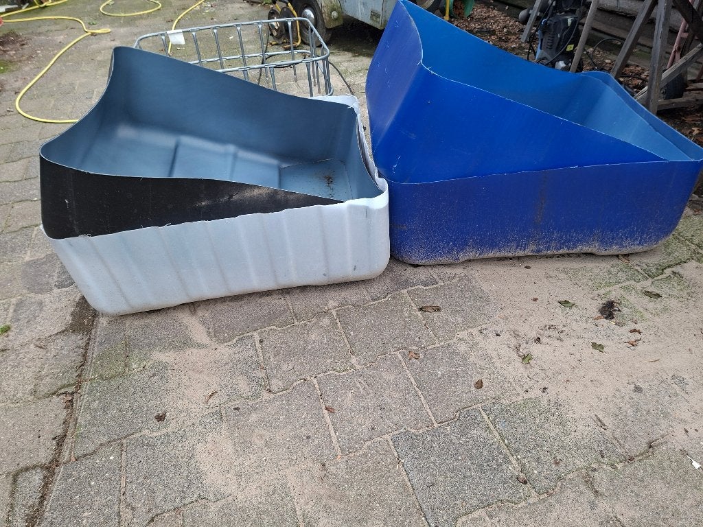 voerbakken  Restanten van  slowfeeders, Dieren en Toebehoren, Meerdere dieren, Schaap