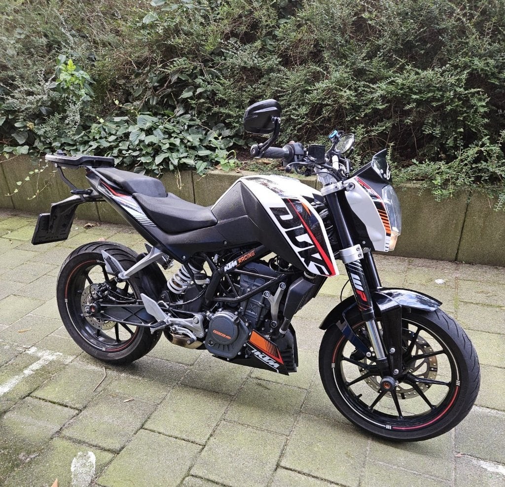 KTM 125 Duke 2015, Gebruikt, Particulier, 125 cc, 11 kW of minder