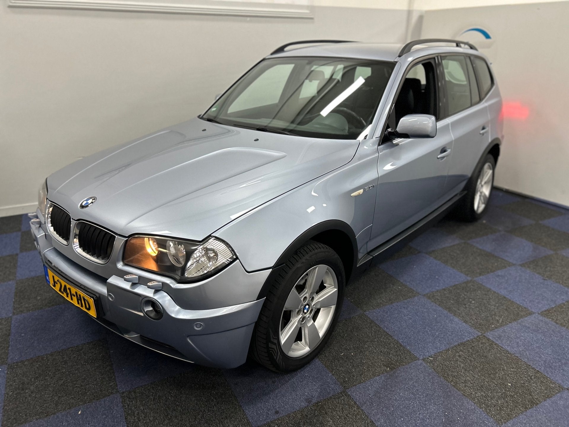 BMW X3 3.0i Executive / AUTOMAAT / DEALER ONDERHOUDEN / SUPE, Auto's, Automaat, Gebruikt, Blauw, Bedrijf