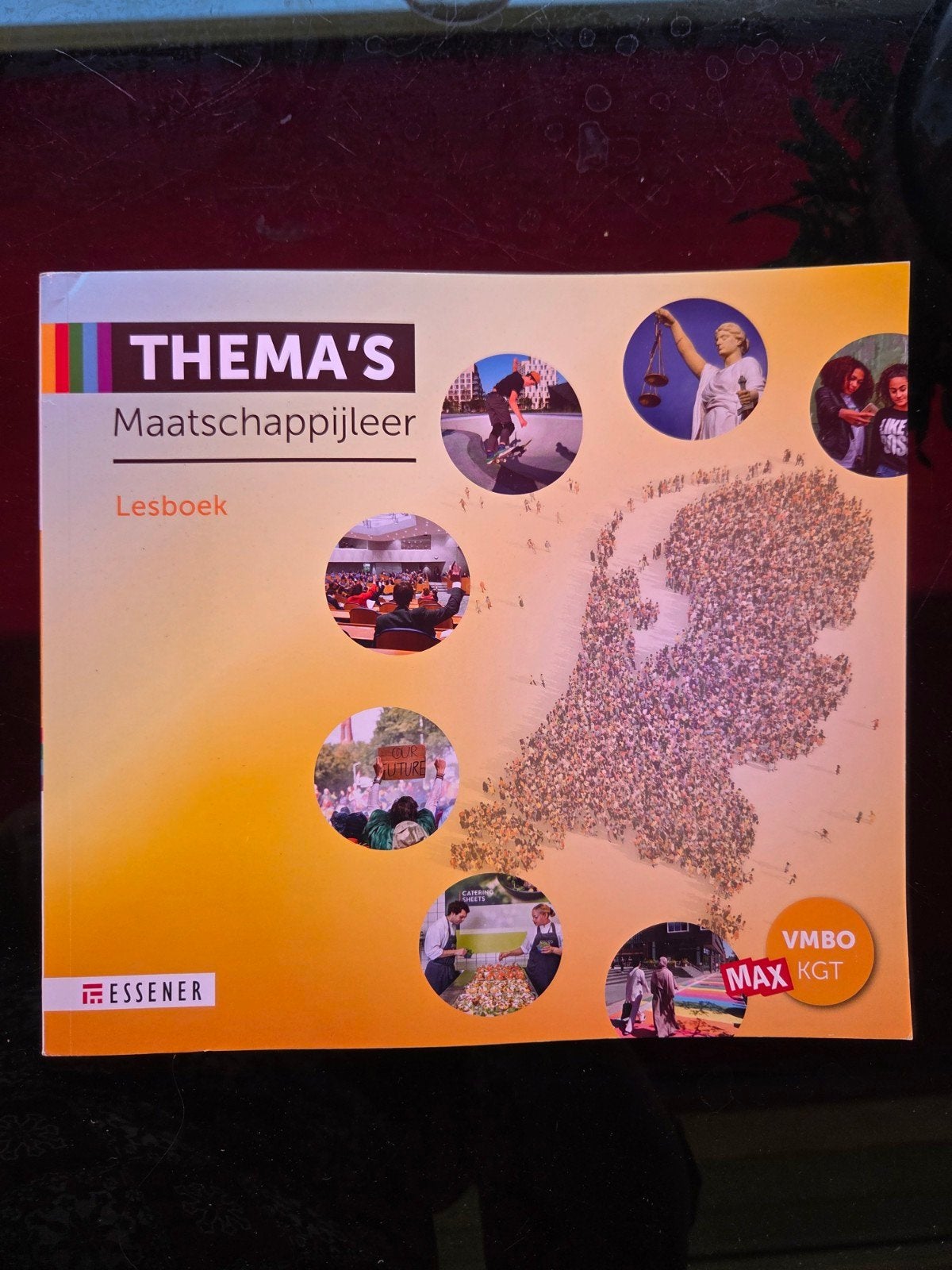 NIEUW Maatschappijleer Lesboek Essener vmboKGT DRUK6.0, Ophalen of Verzenden, Nieuw, VMBO