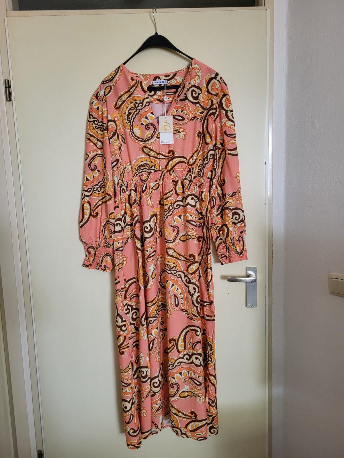 Mooie jurk maat 44  €25, Kleding | Dames, Meerkleurig, Maat 42/44 (L), Nieuw, Ophalen of Verzenden