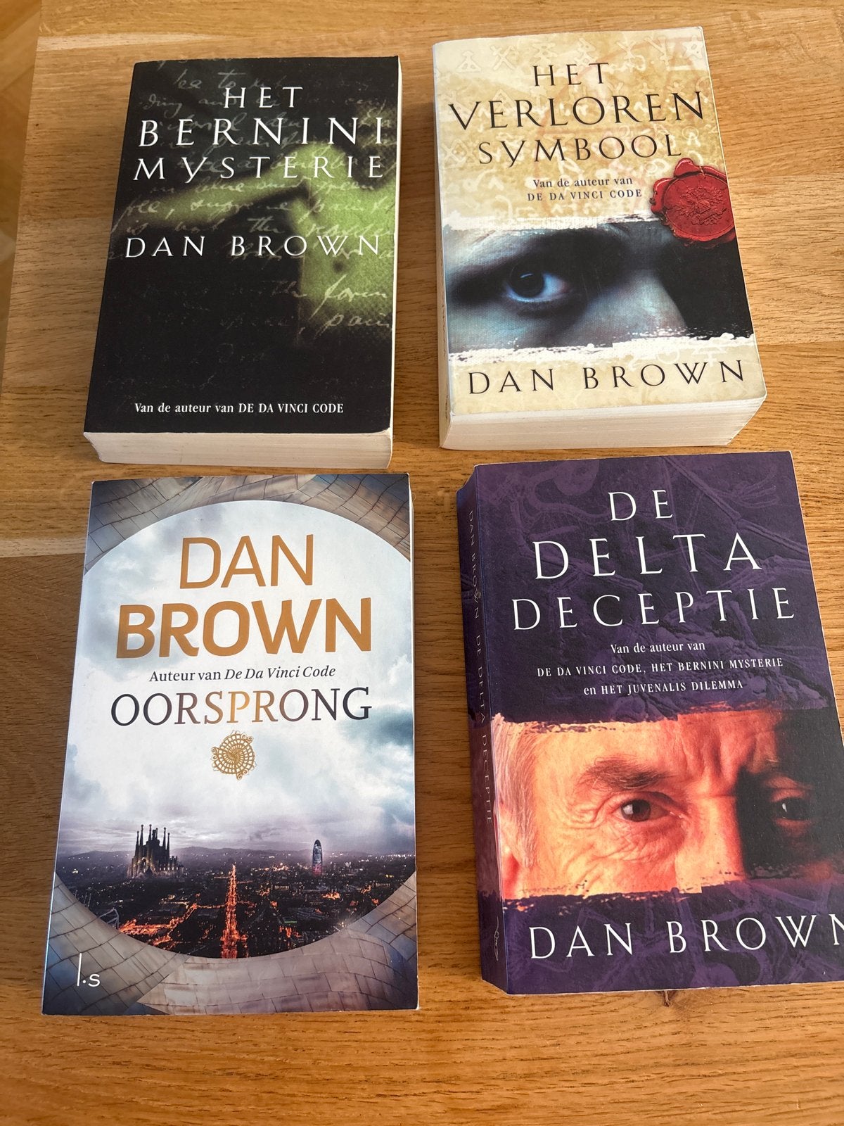Dan Brown Boeken Collectie: Het Bernini Mysterie, Oorsprong, Ophalen of Verzenden, Gelezen, Nederland