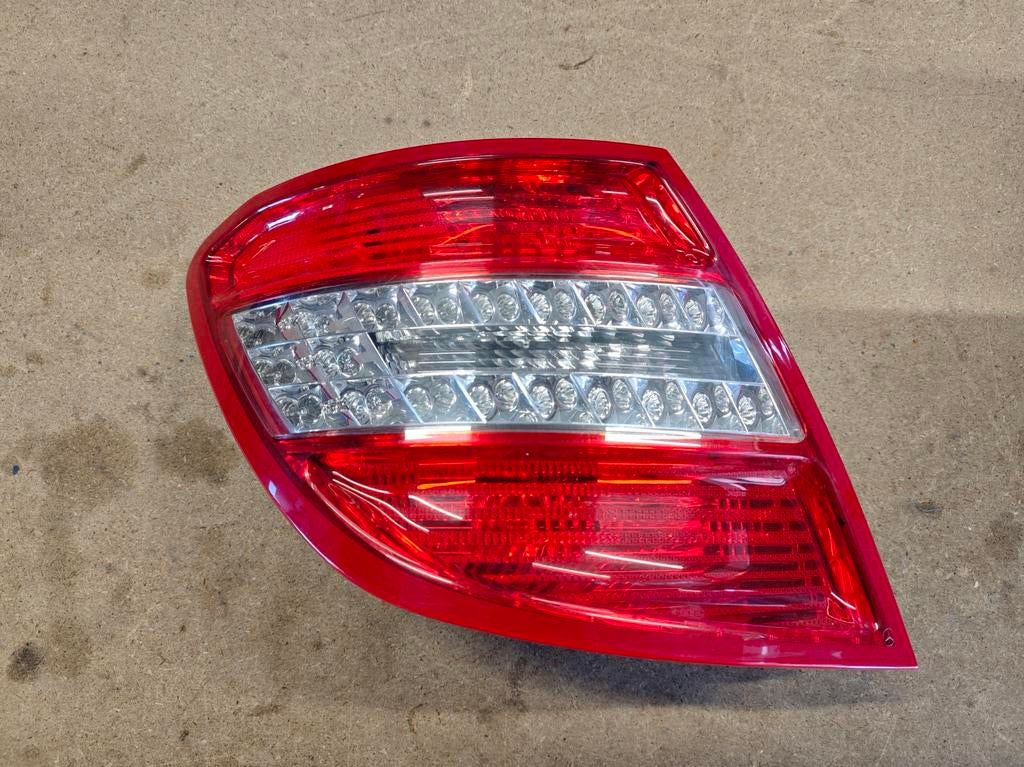 C-Klasse linker achterlicht - A2049069502, Auto-onderdelen, Ophalen of Verzenden, Gebruikt, Mercedes-Benz