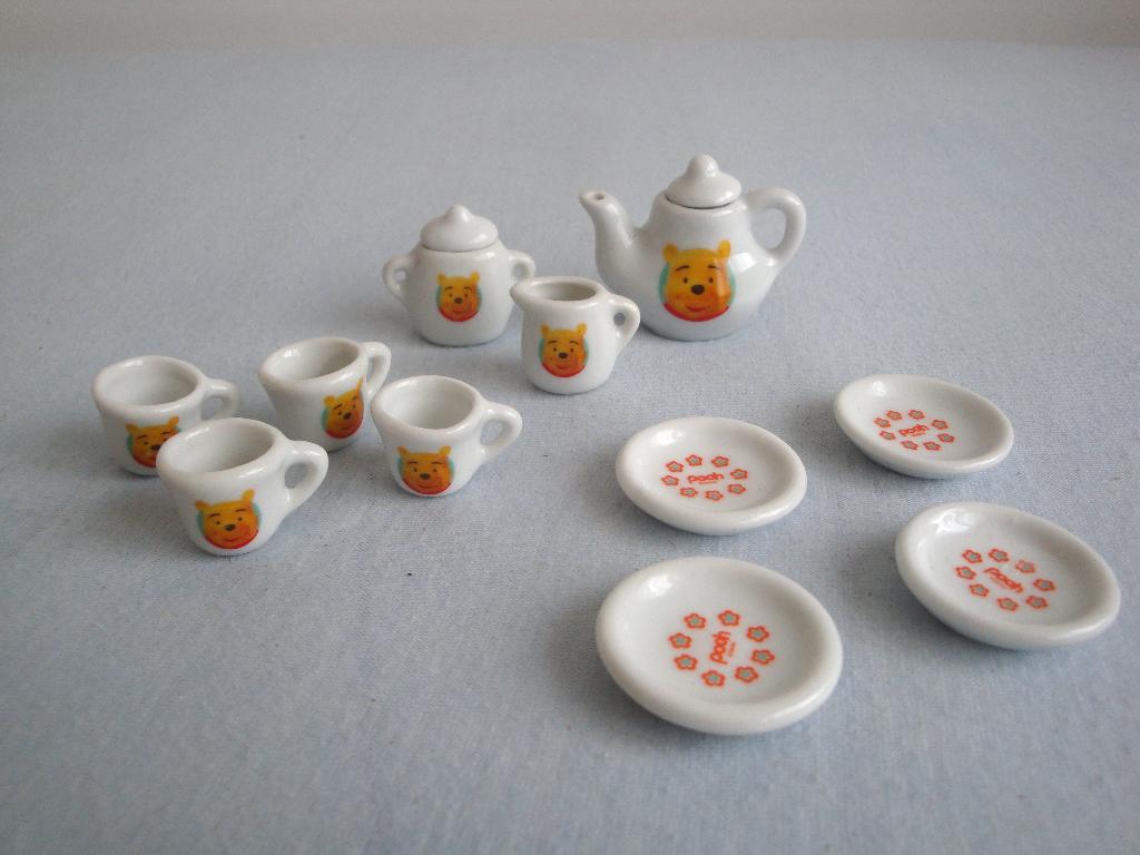 Poppen serviesje / mini kinder serviesje Winnie the Pooh, Ophalen of Verzenden