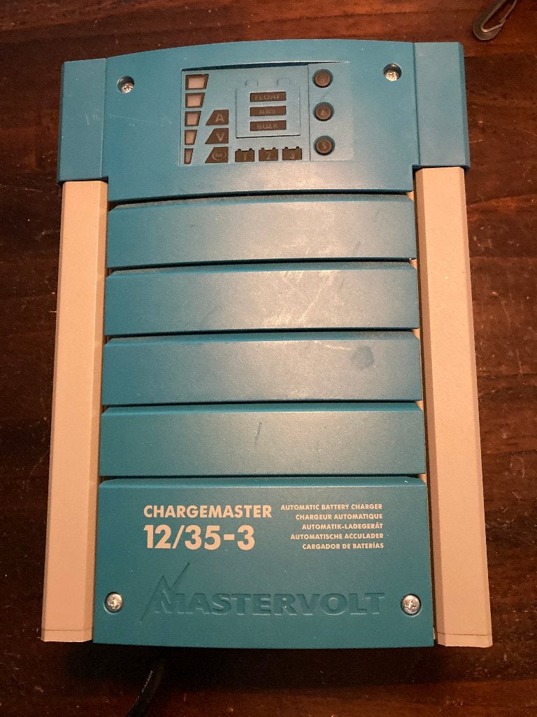 Mastervolt Acculader 12v 35A 3 uitgangen, Ophalen of Verzenden, Zo goed als nieuw, Motor en Techniek