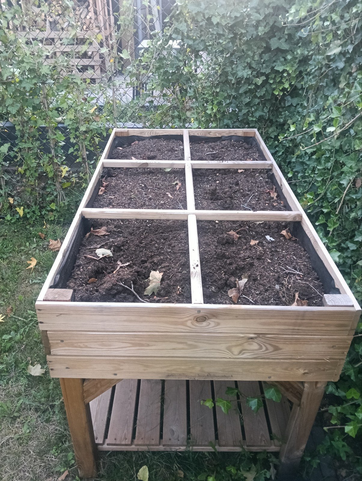 Houten Kweekbak op poten - 150x80x83cm, 300L inhoud, Ophalen, Gebruikt, Kweekbak