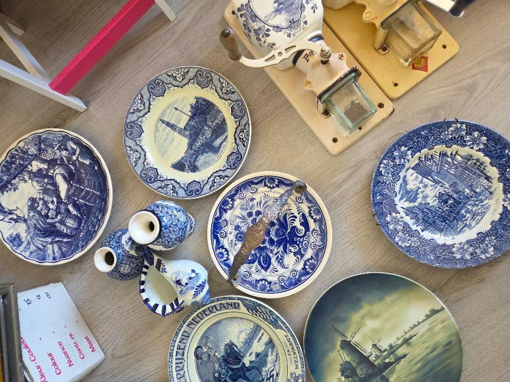 delfts blauw en Droste verschillende borden, Ophalen of Verzenden
