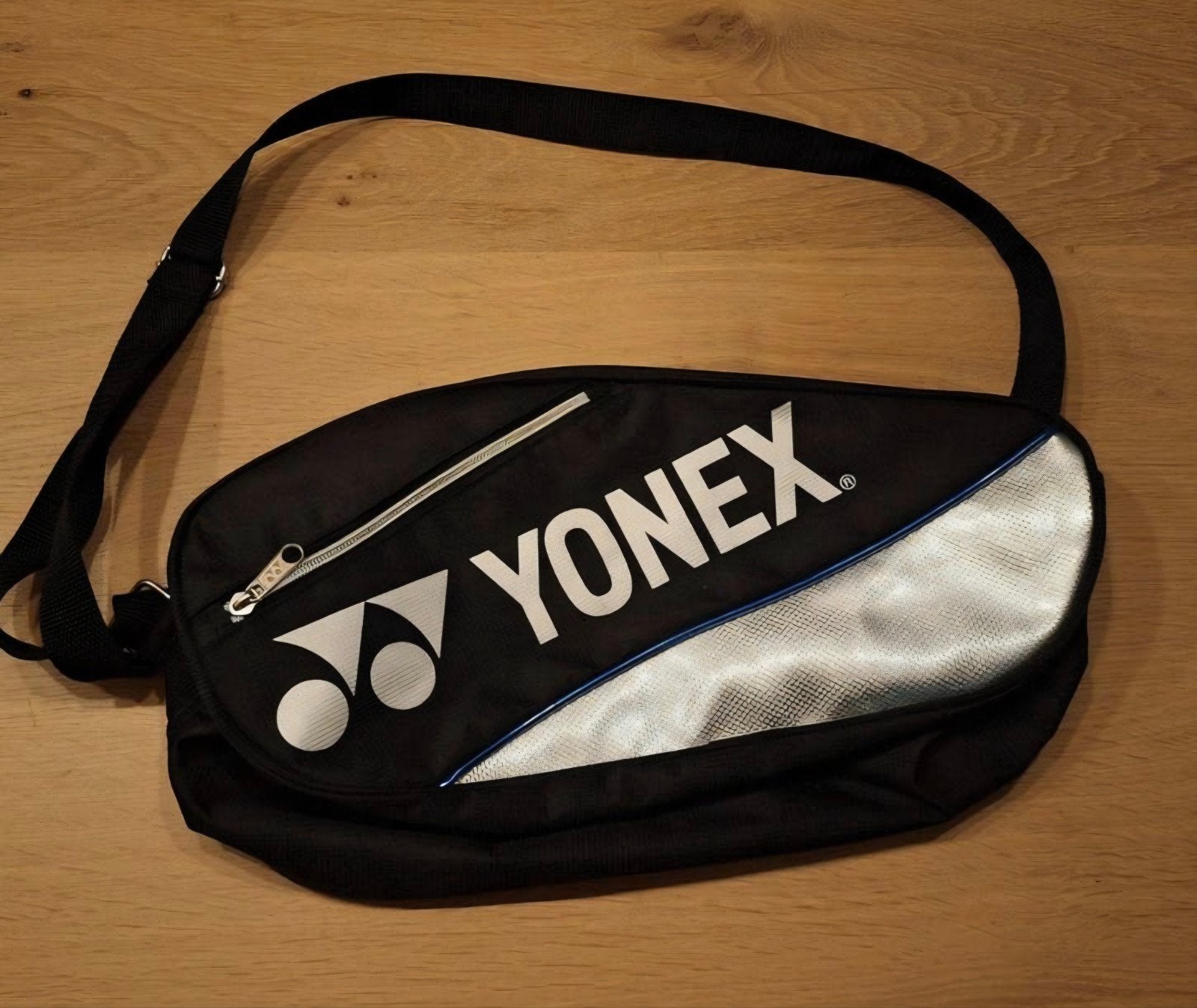 Yonex tas klein

passen GEEN RACKETS IN!, Ophalen of Verzenden, Tas, Overige merken