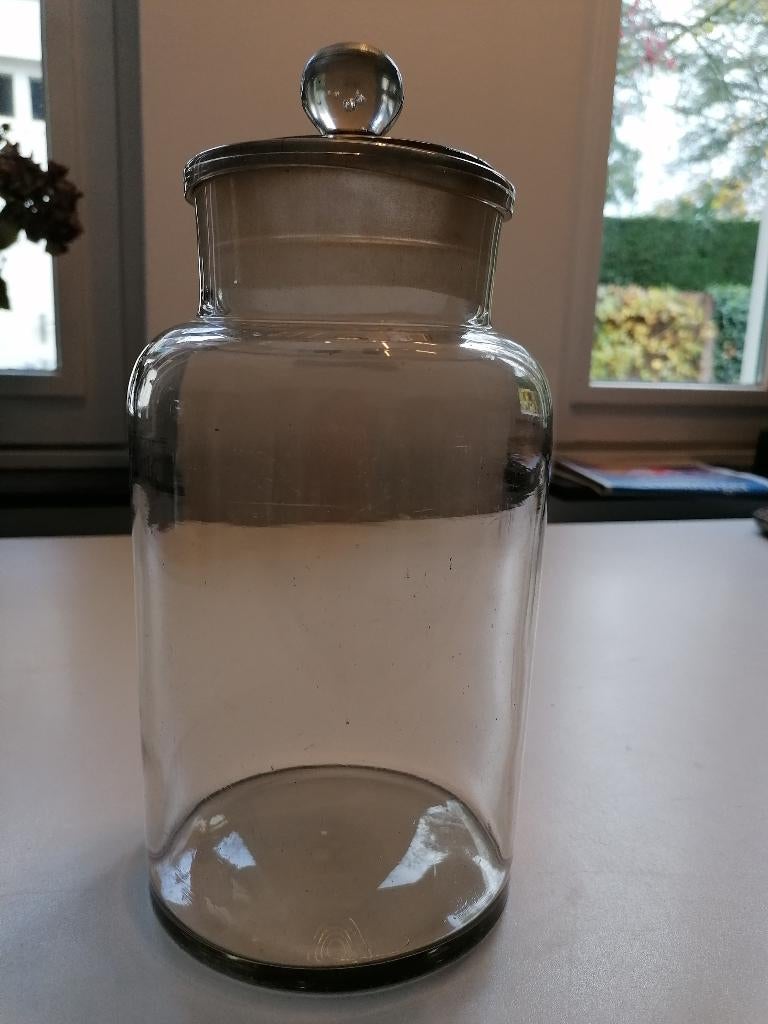 Antieke glazen stopfles, Ophalen
