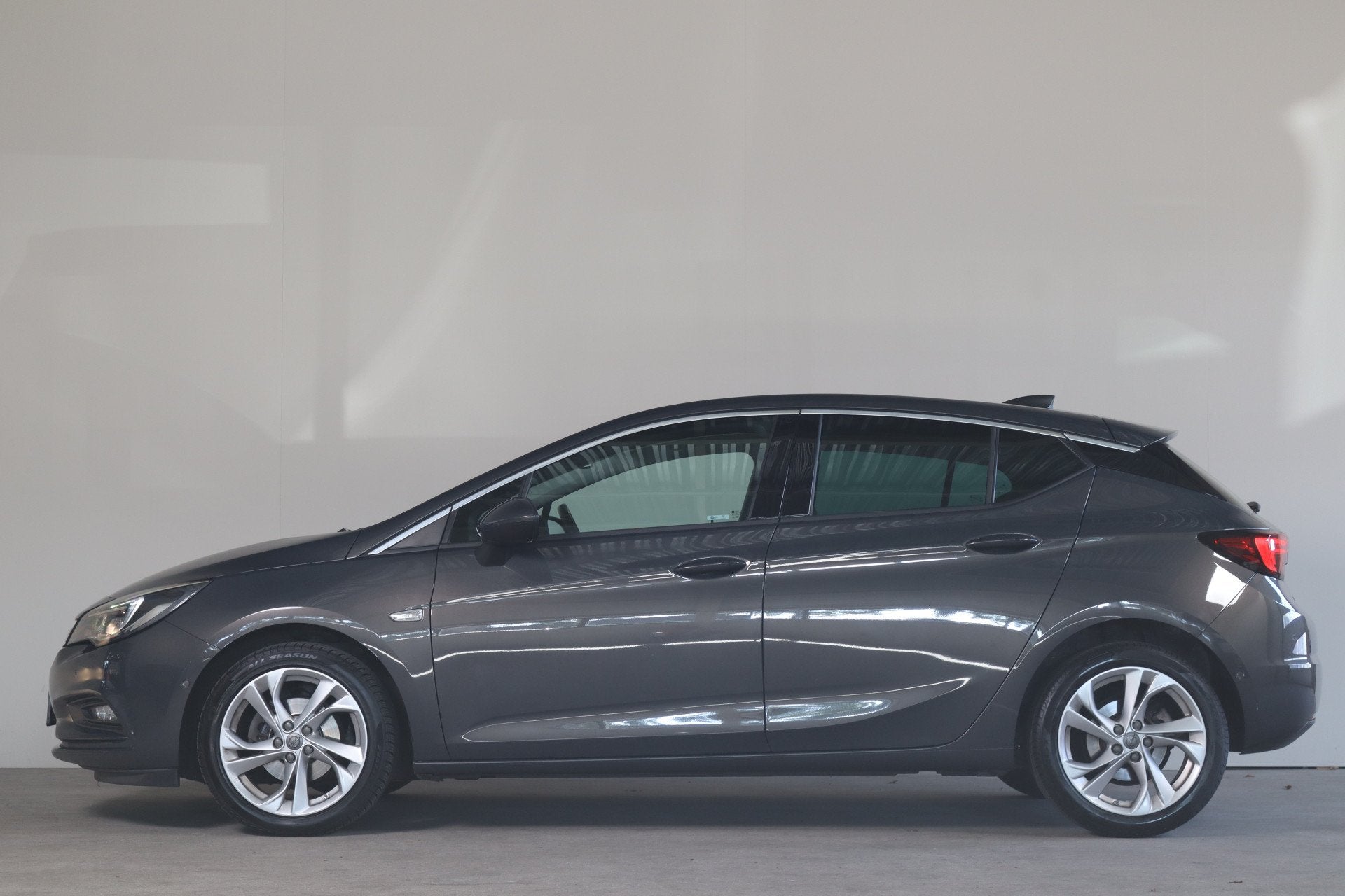 Opel Astra 1.0 Innovation NL-Auto! Adap.cruise I Key-Less I, Gebruikt, Euro 6, 23 km/l, Origineel Nederlands