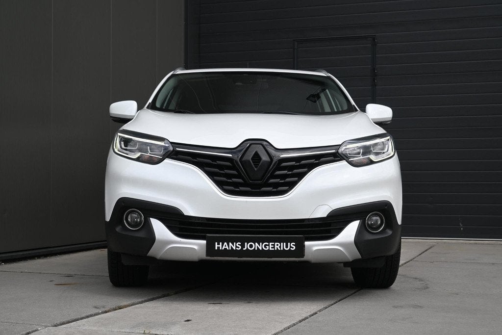 Renault Kadjar TCe 130 Limited | TREKHAAK | CAMERA | NAVI |, Voorwielaandrijving, Kadjar, Gebruikt, 4 cilinders