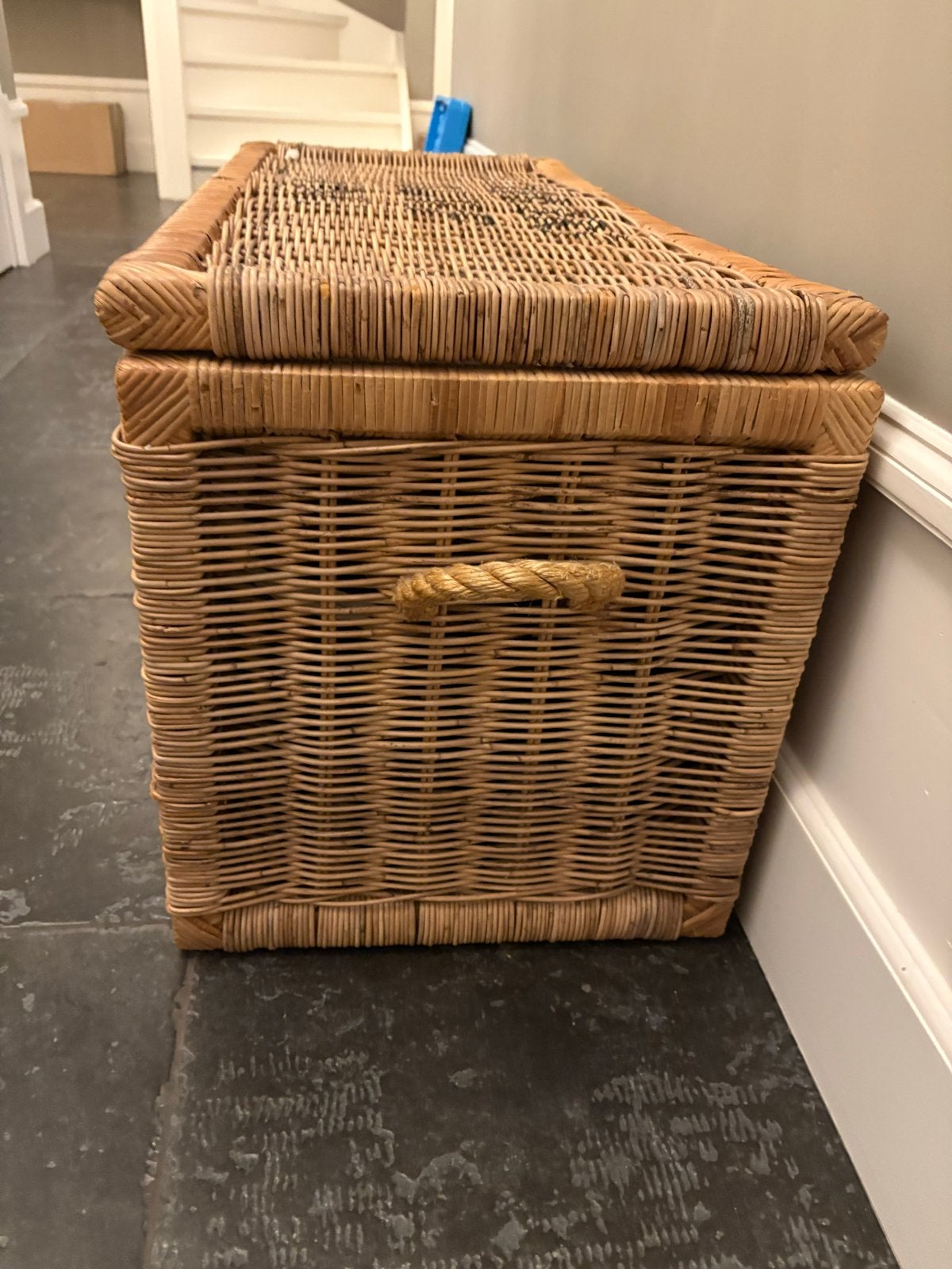 Rotan opmergmand riviera maison, Huis en Inrichting, Woonaccessoires | Kisten, Ophalen, Overige materialen, Gebruikt, Minder dan 50 cm