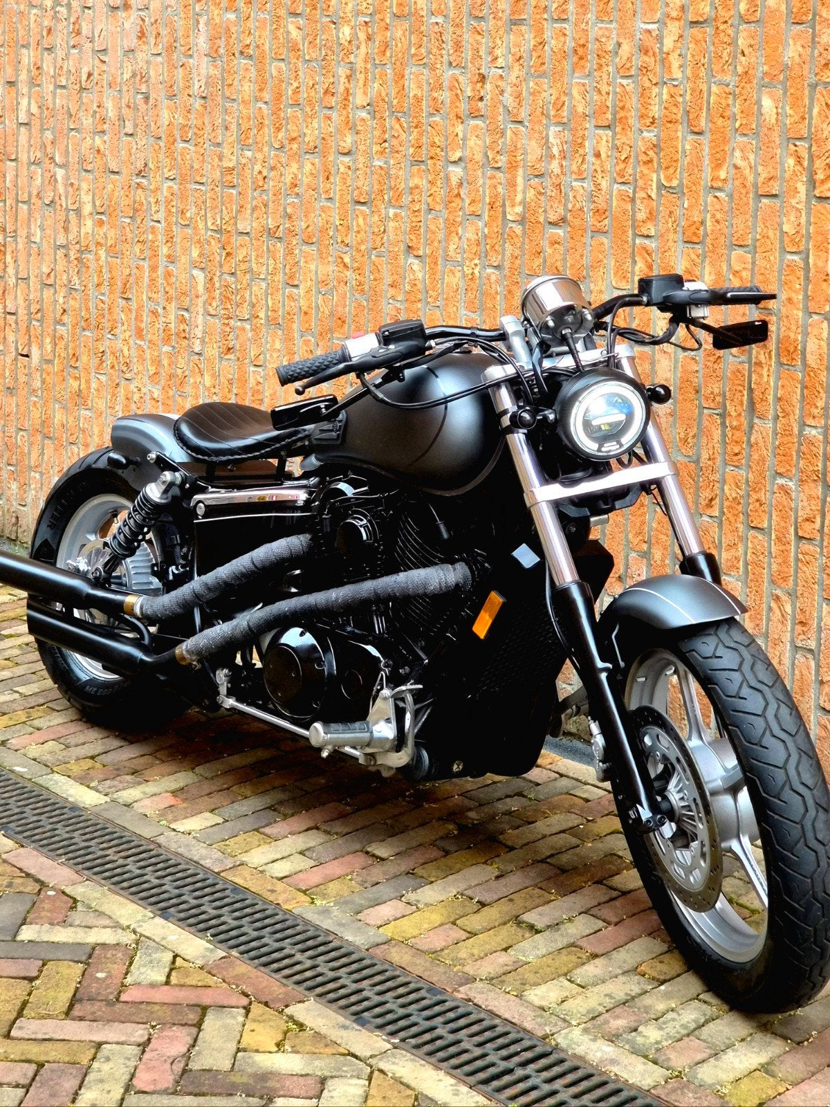 Honda VT1100 Bobber - Gun Metal mat!, LED Verlichting, 2 cilinders, Chopper, Bedrijf