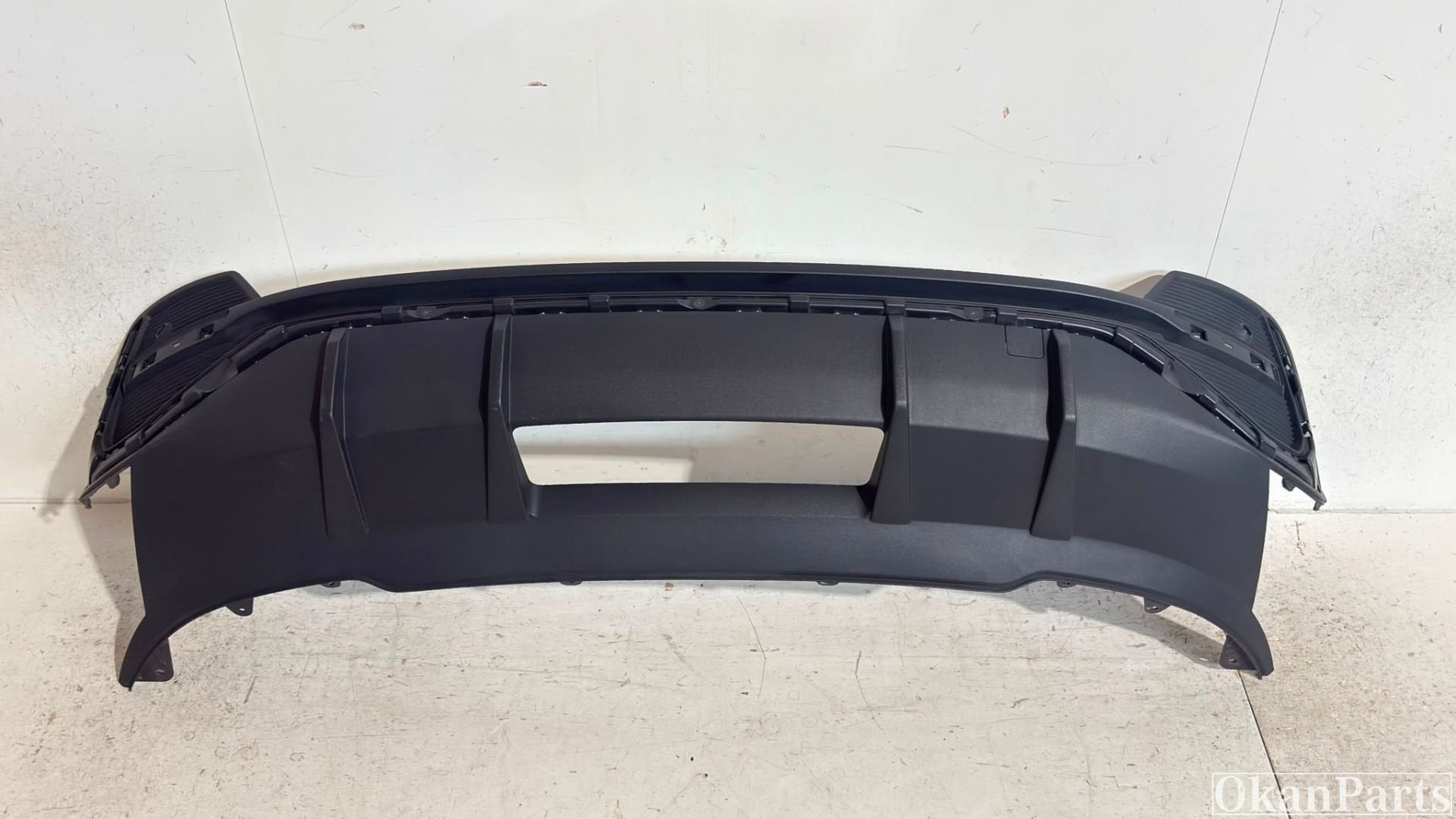 Audi Q3 83F S-line Sportback Diffuser 83F807521B, Auto-onderdelen, Carrosserie en Plaatwerk, Gebruikt, AUDI AG, Auto-Union-Strasse 1
85045  Ingolstadt, DE