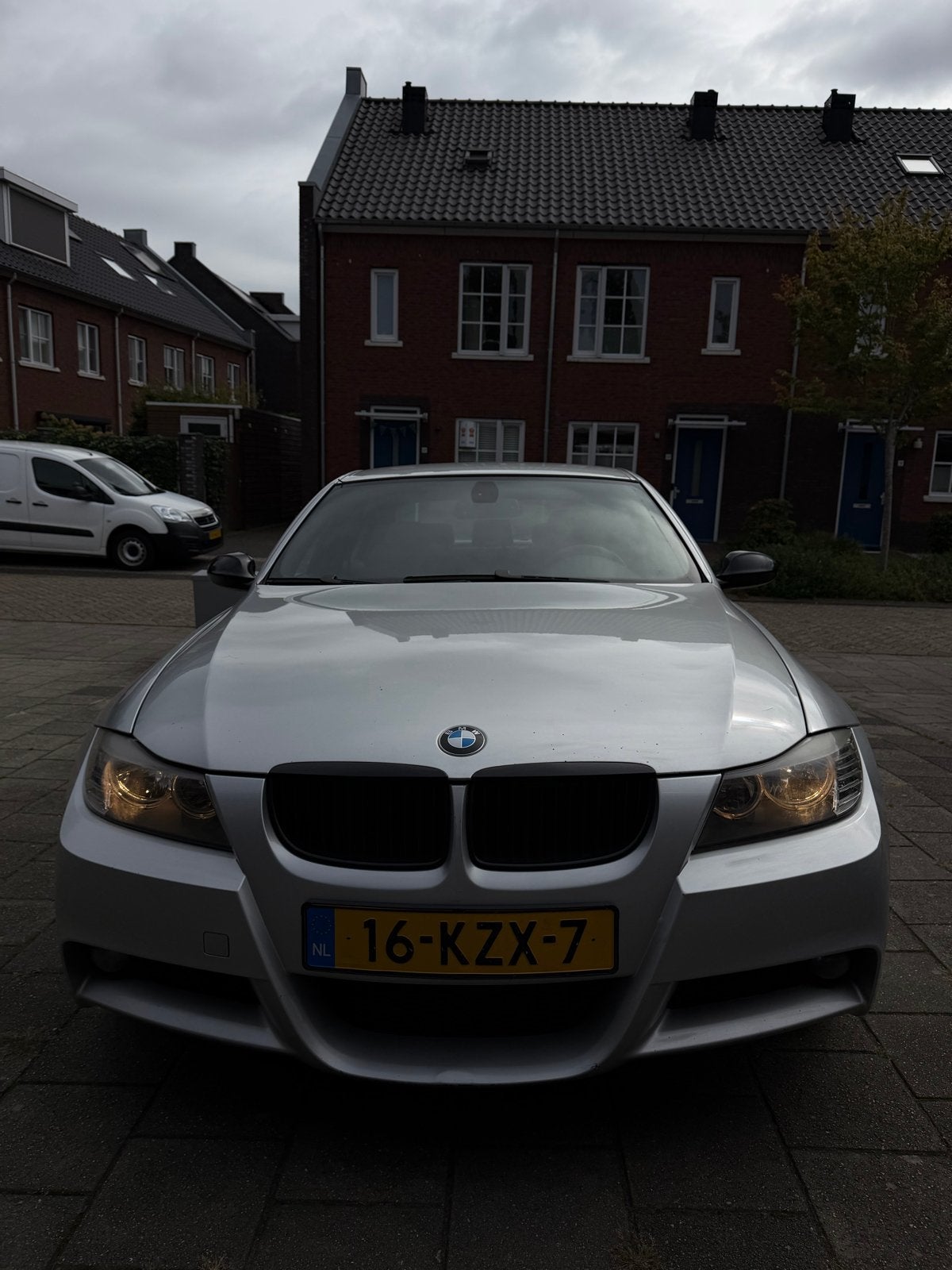 BMW 3-Serie 2.0 I 318 2006 Grijs, Auto's, Achterwielaandrijving, 4 cilinders, 129 pk, 14 km/l