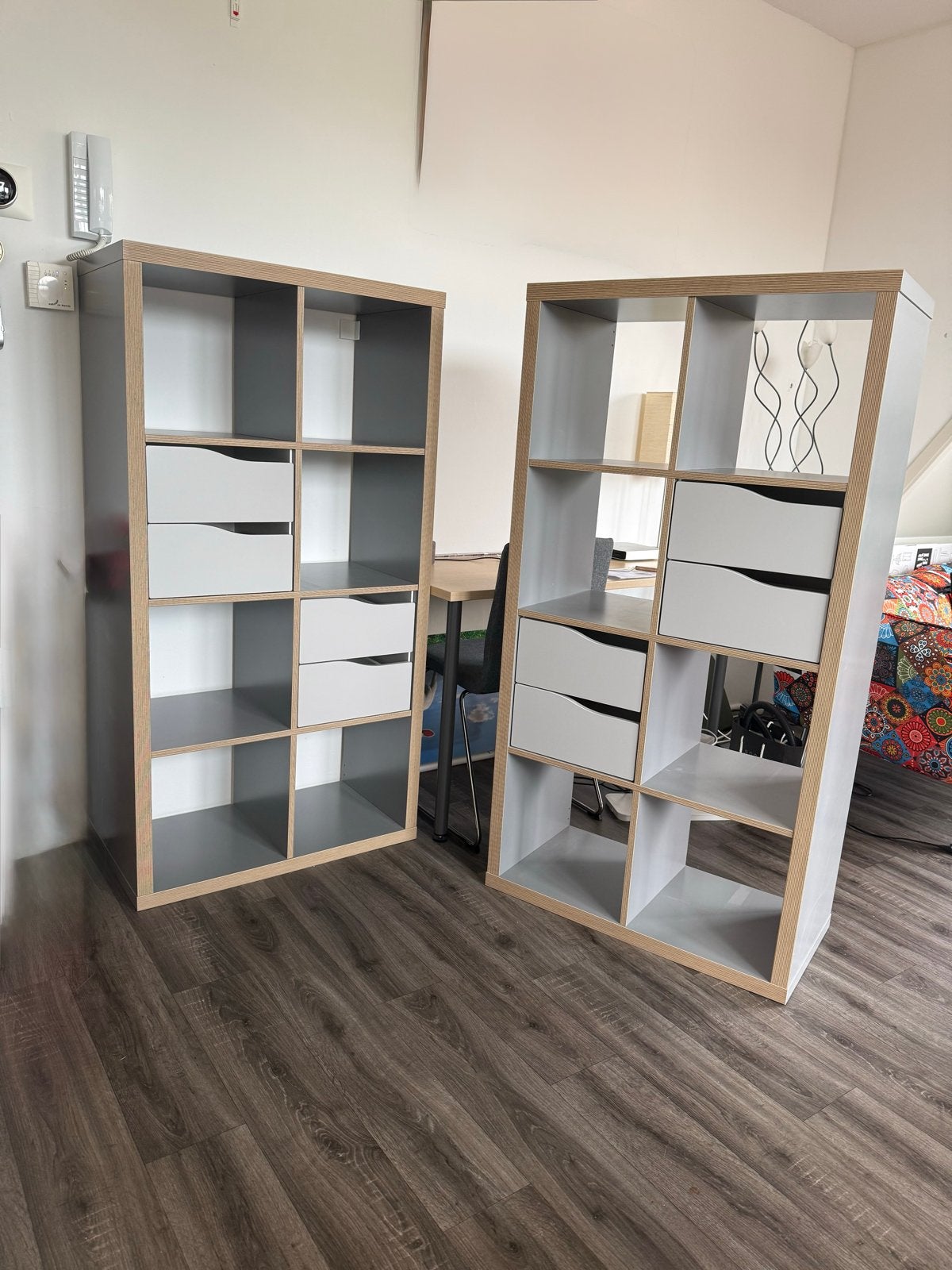 IKEA Kallax Kast Grijs met 8 vakken en lades - 2 stuks, Ophalen, Zo goed als nieuw