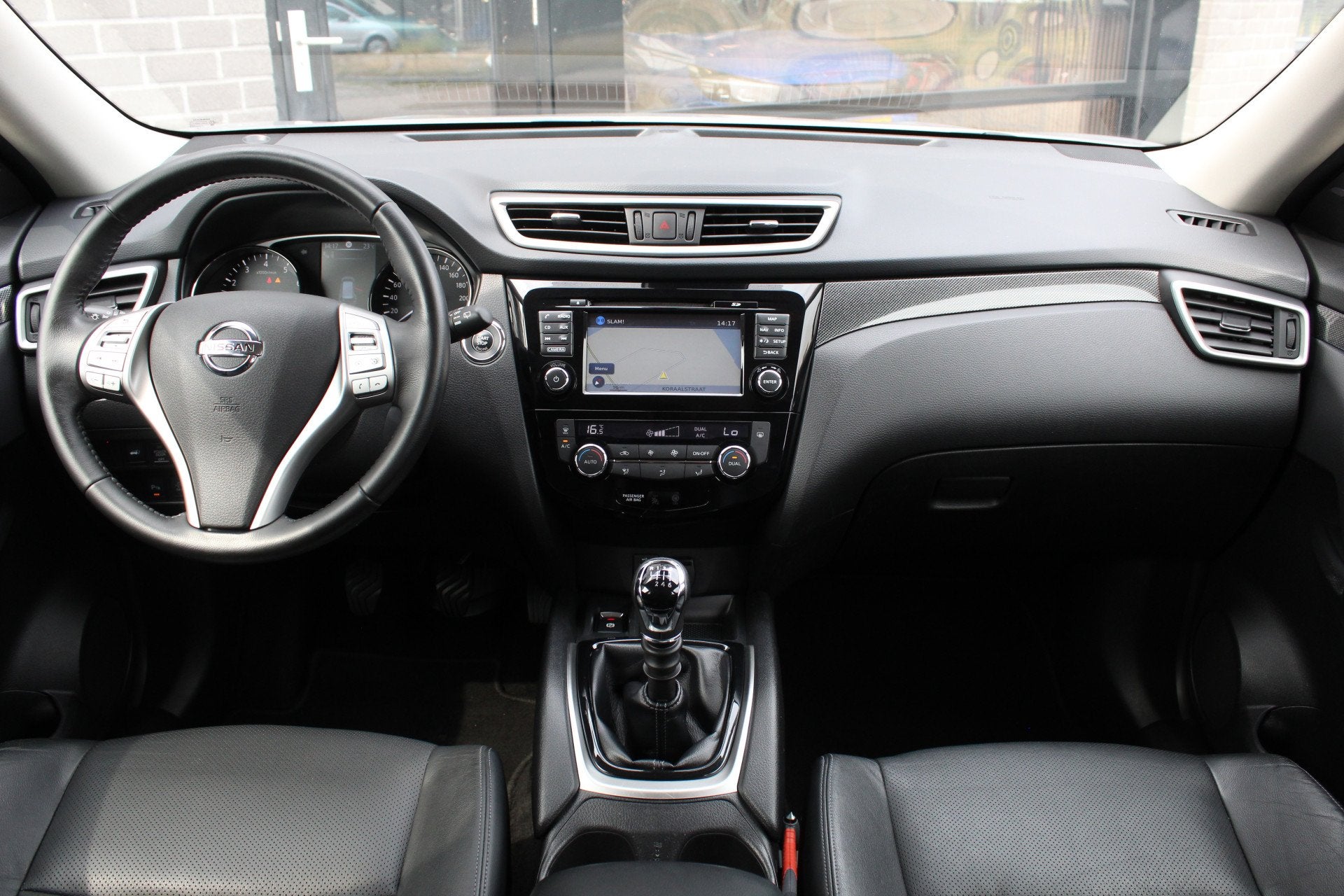 Nissan X-Trail 1.6 DIG-T Tekna 7p / Panoramadak / Leer / Tre, Auto's, Voorwielaandrijving, Dealer onderhouden, 1618 cc, 4 cilinders
