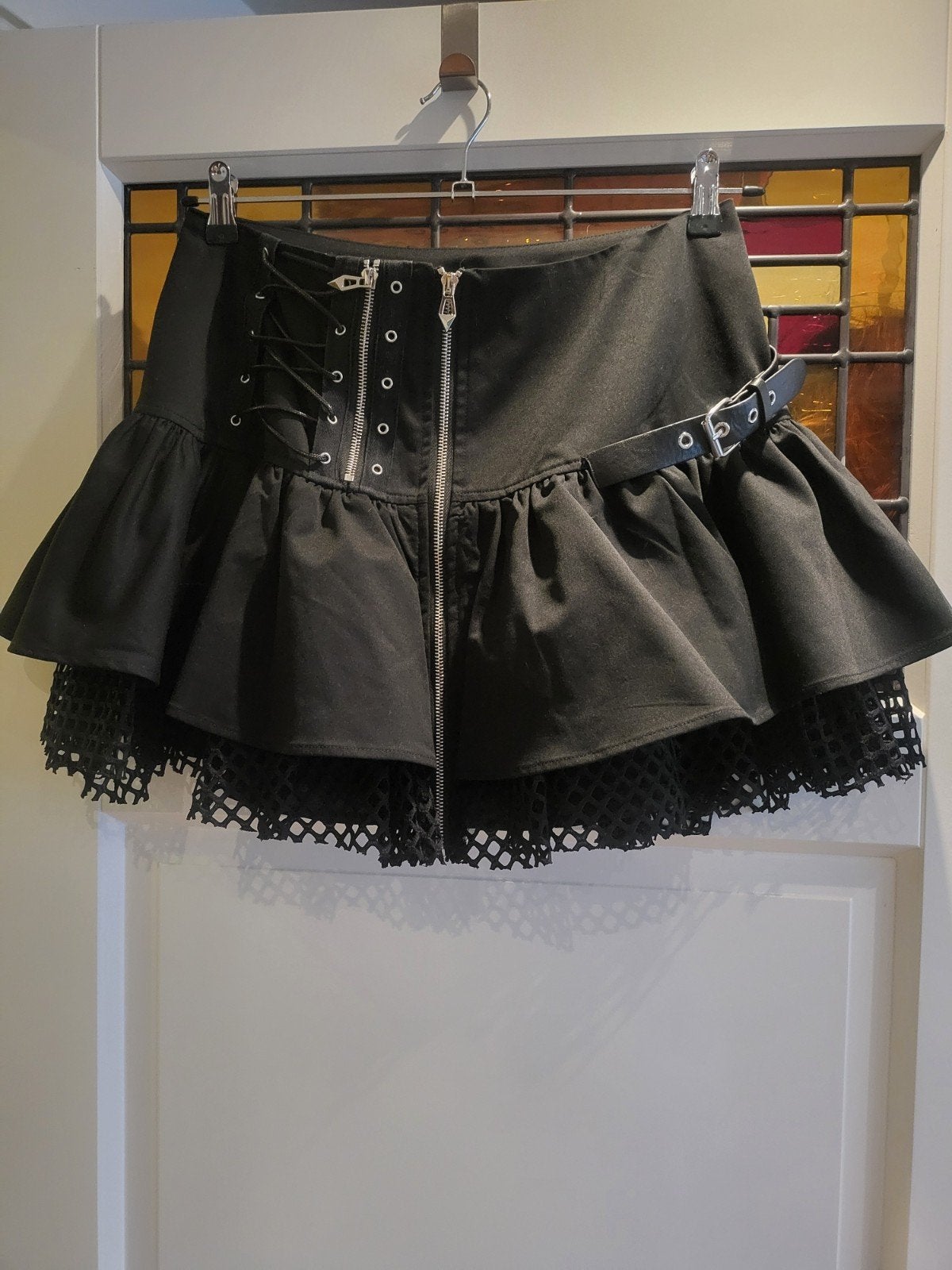 Dark in Love Goth Minirok Zwart met Ruffles en Veterdetails, Kleding | Dames, Ophalen of Verzenden